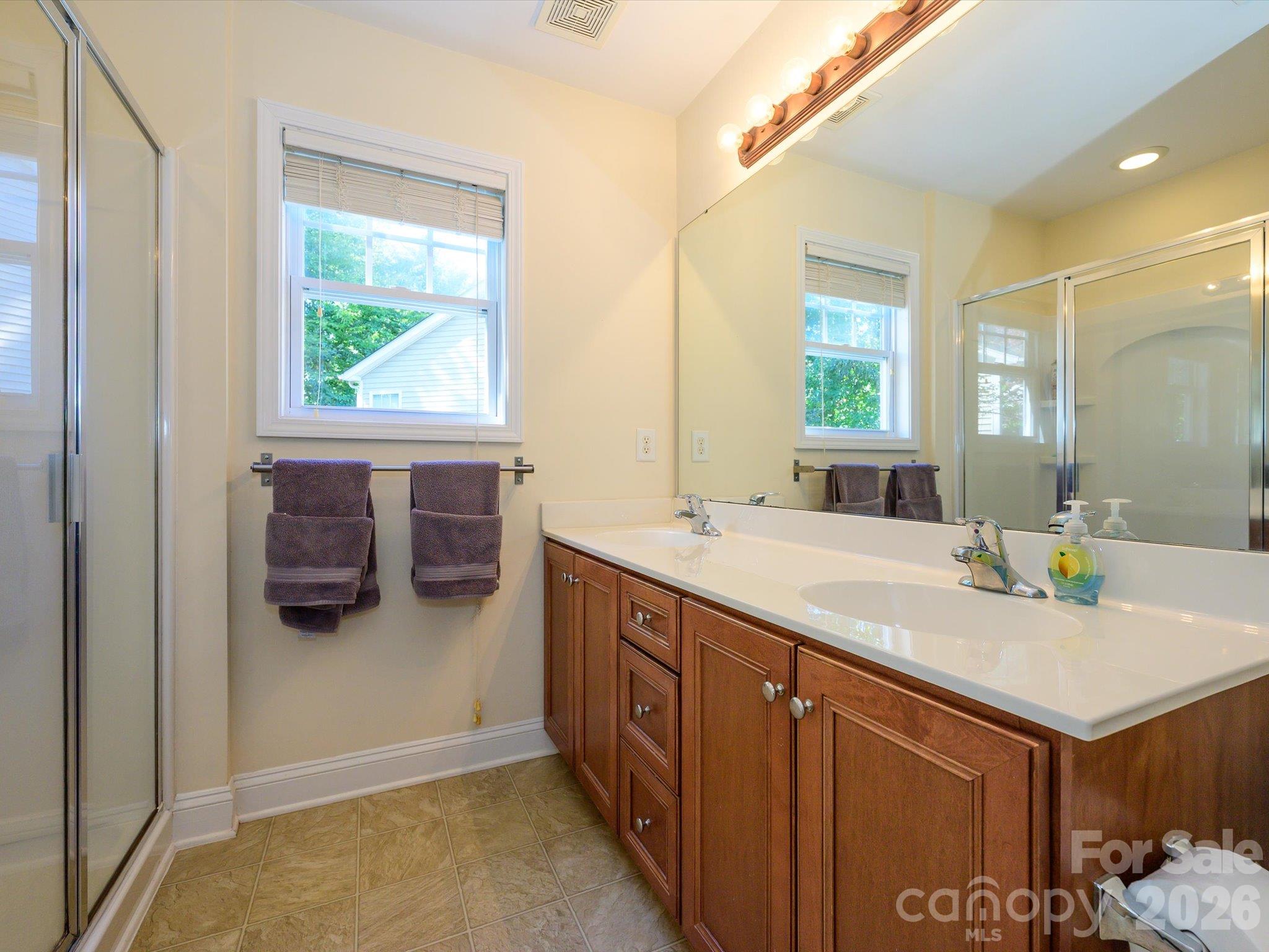 Single Family Residence at 9833 Coatbridge Drive, Charlotte, photo 26 of 42