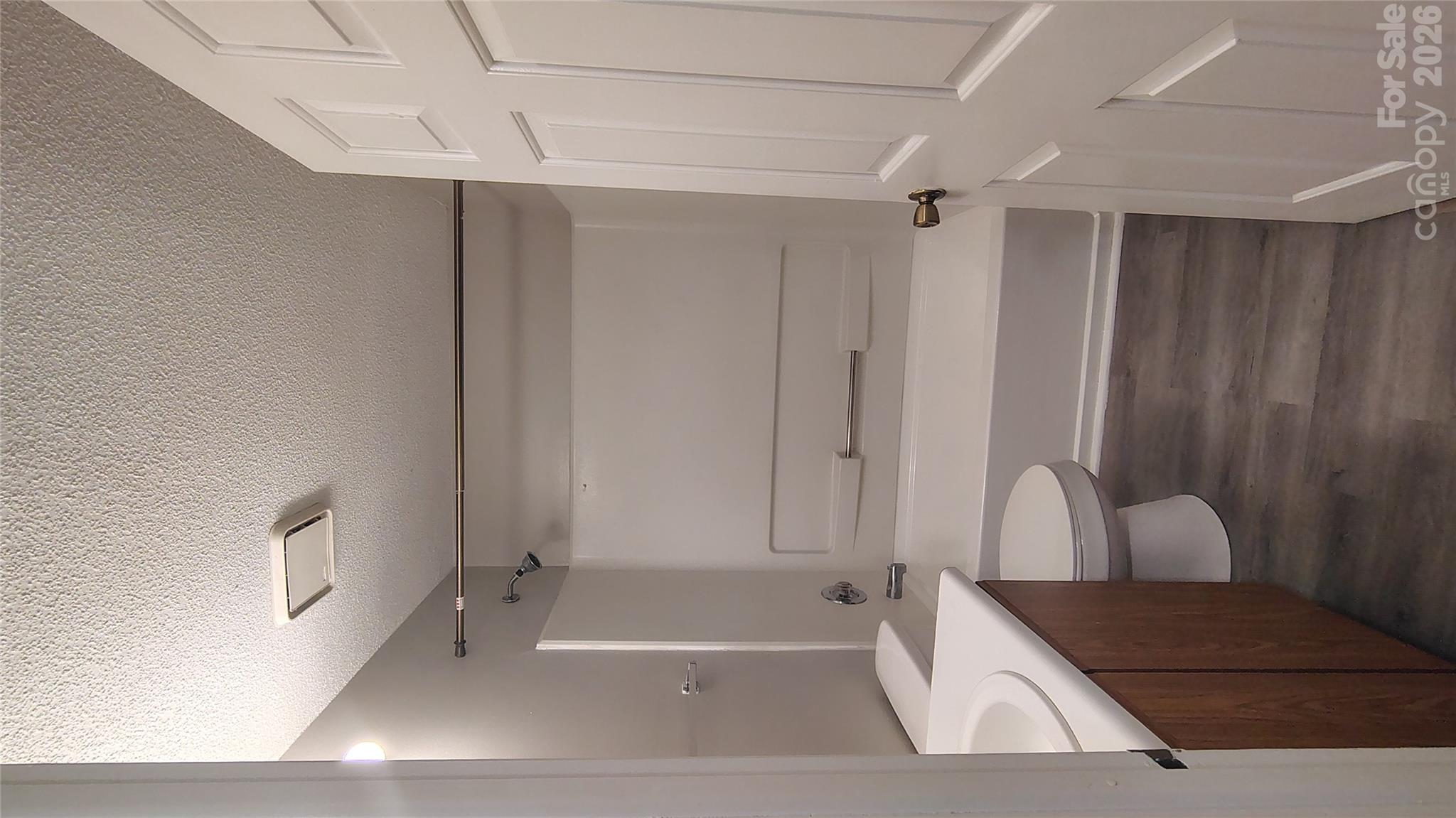 Upper-level Full Bath - 9624 Vinca Circle, Charlotte