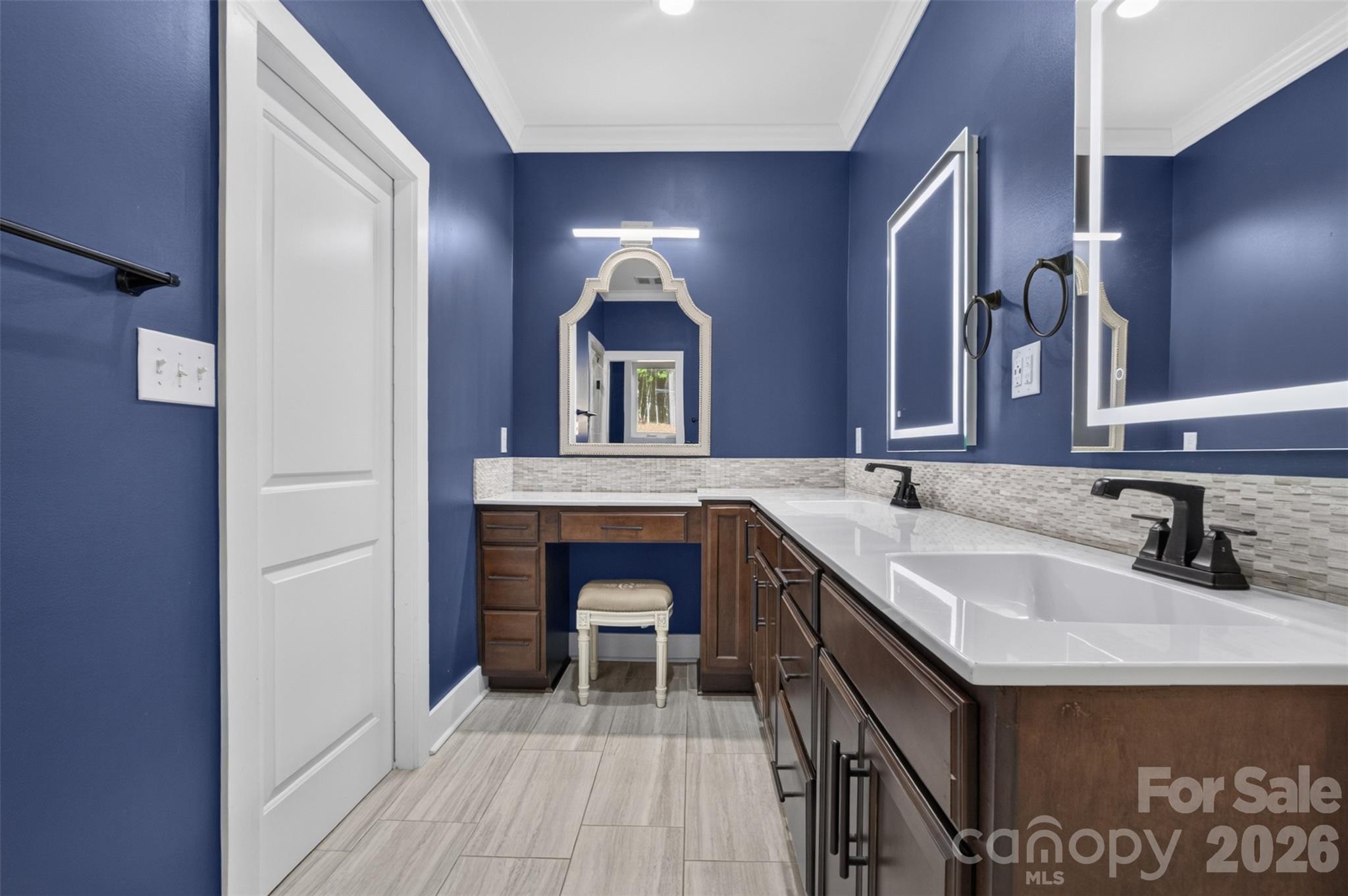 Master bath - 8268 Aeromarine Boulevard, Catawba