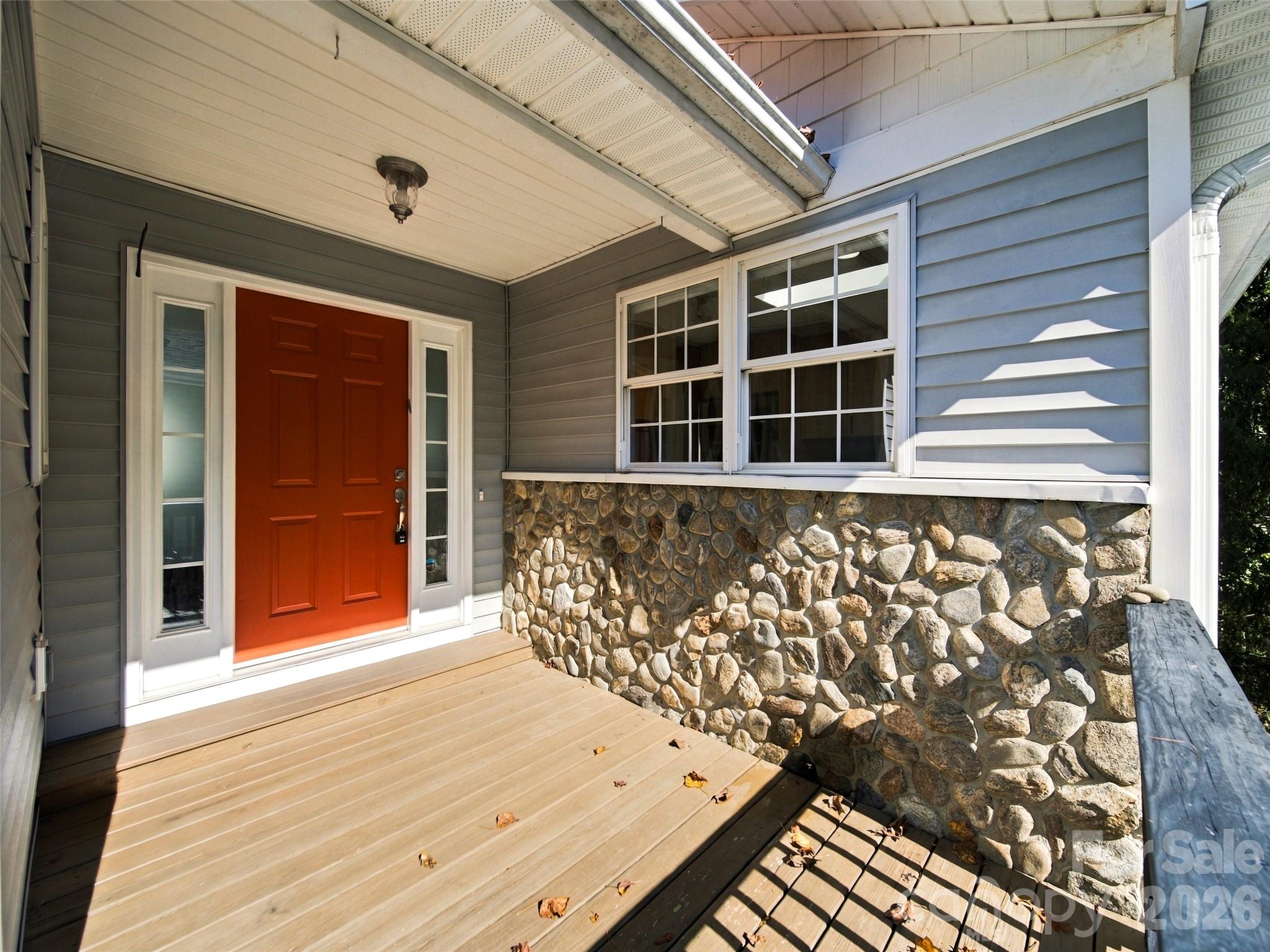 Welcoming Front - 317 Ewarts Hill Road, Hendersonville