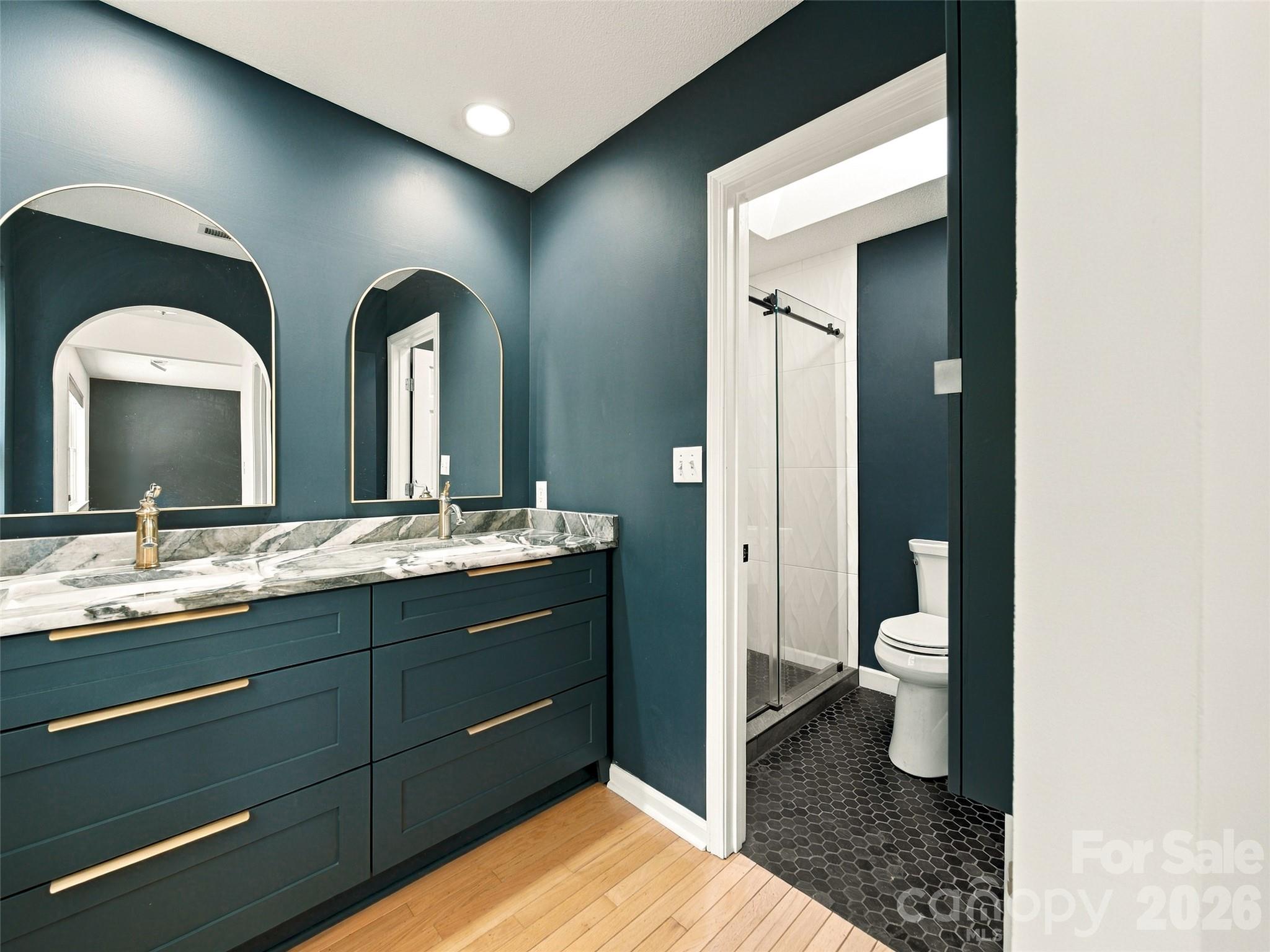 Single Family Residence at 317 Ewarts Hill Road, Hendersonville, photo 17 of 32