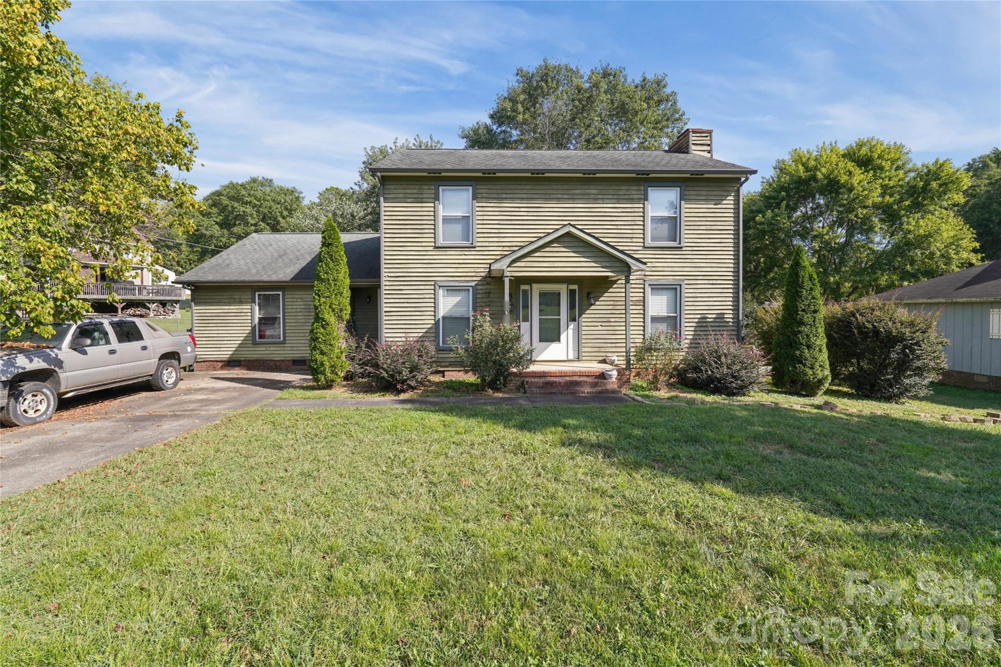 Single Family Residence at 204 Hughey Drive, Gastonia, photo 8 of 39