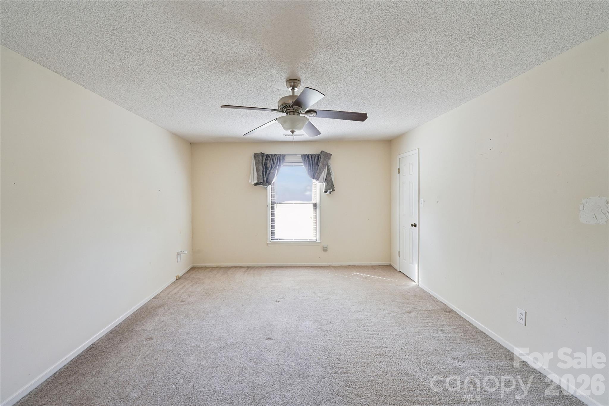 Single Family Residence at 204 Hughey Drive, Gastonia, photo 26 of 39