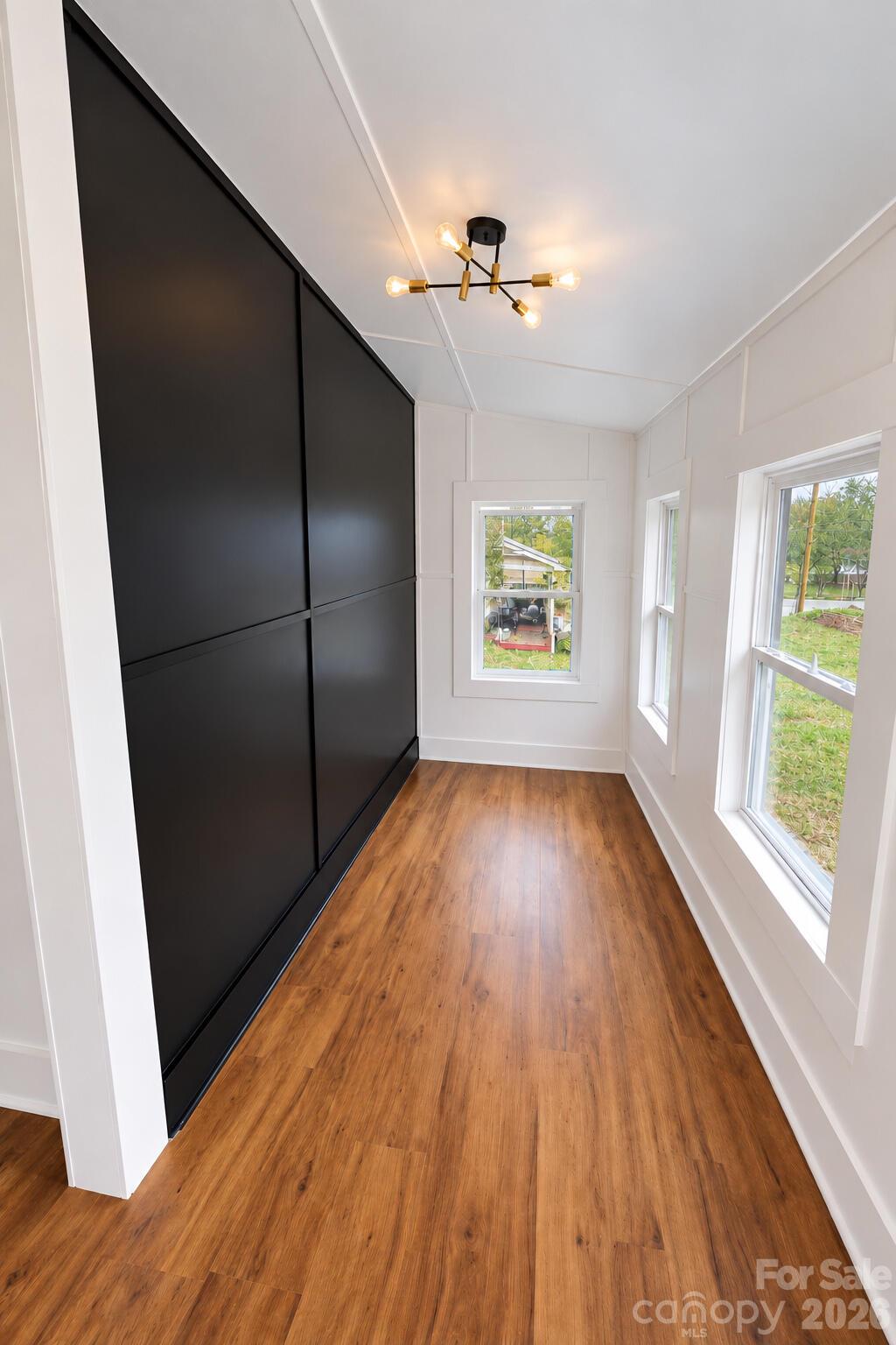 Single Family Residence at 105 E Hartford Avenue, Bessemer City, photo 4 of 7