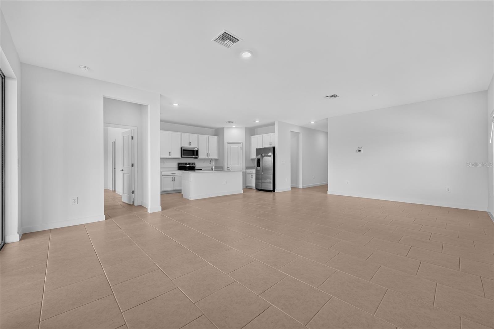 Single Family Residence at 28055 MOONSTAR CT, PUNTA GORDA, photo 2 of 19