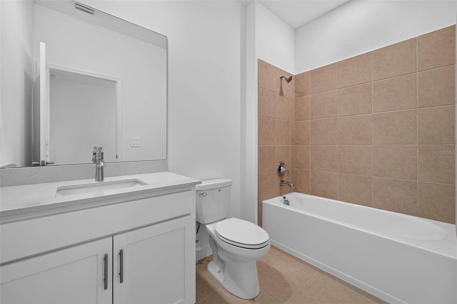 Single Family Residence at 28055 MOONSTAR CT, PUNTA GORDA, photo 4 of 19