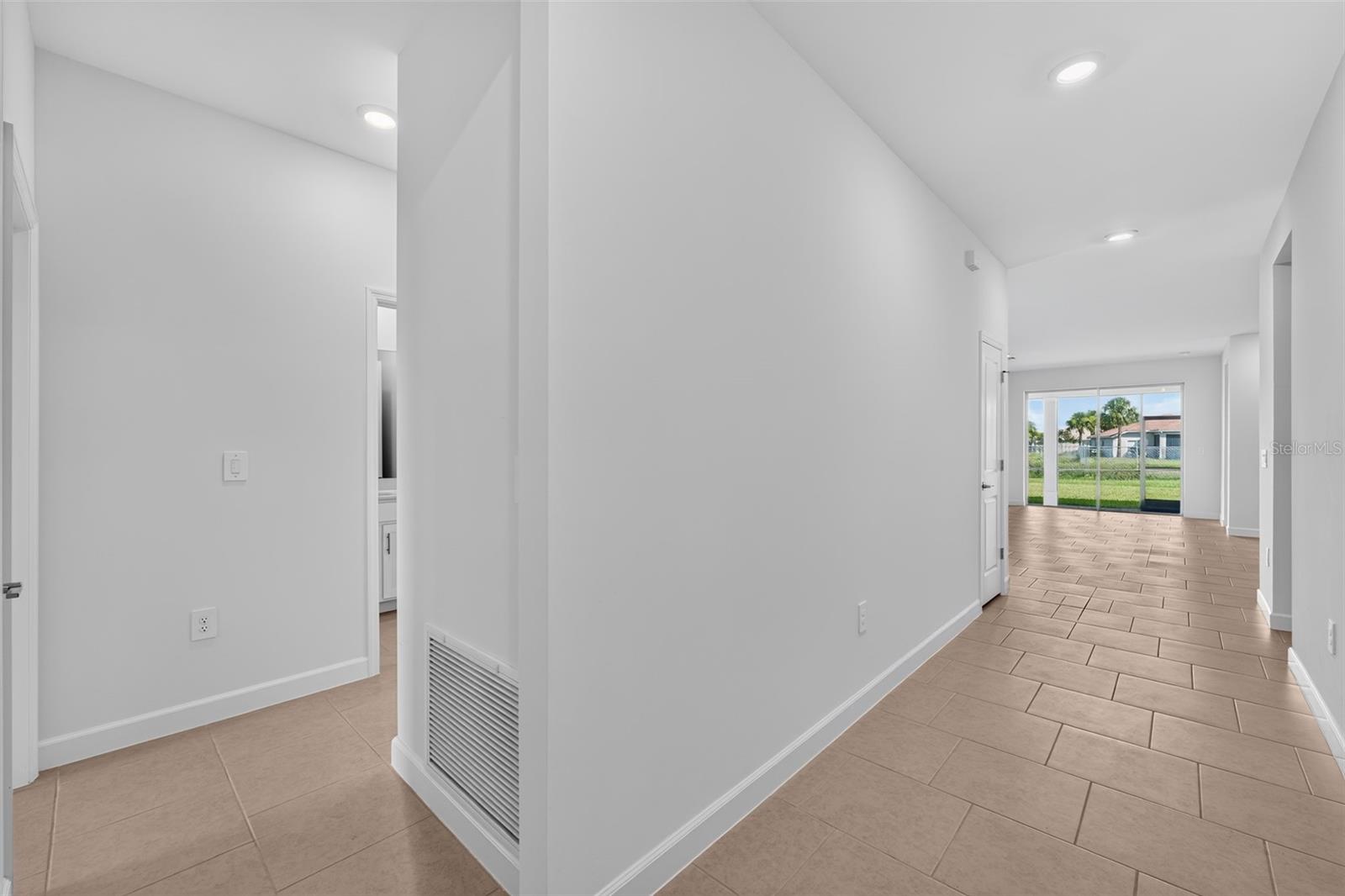 Single Family Residence at 28055 MOONSTAR CT, PUNTA GORDA, photo 17 of 19
