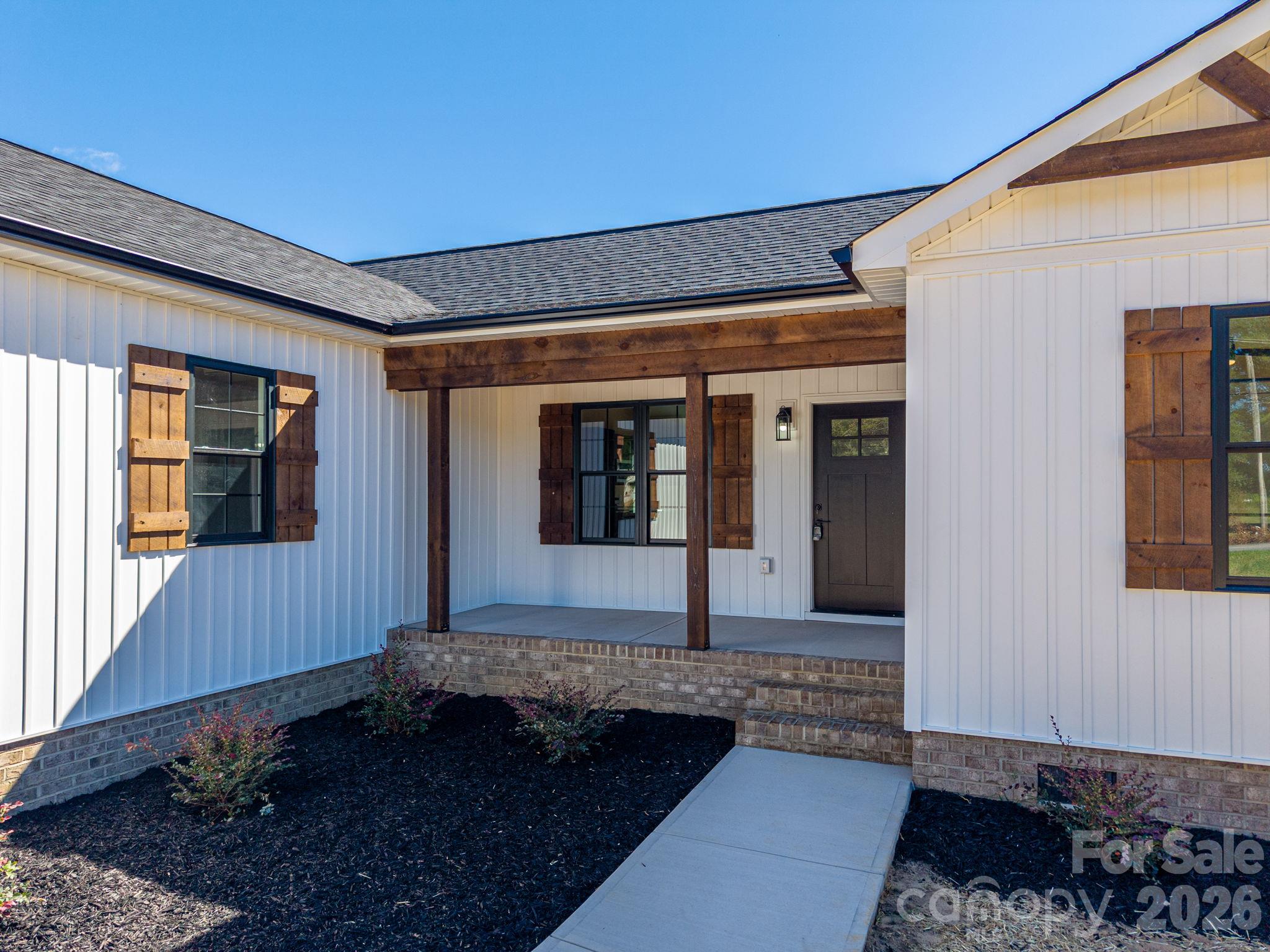 Front Porch - 3532 Fallston Road, Shelby