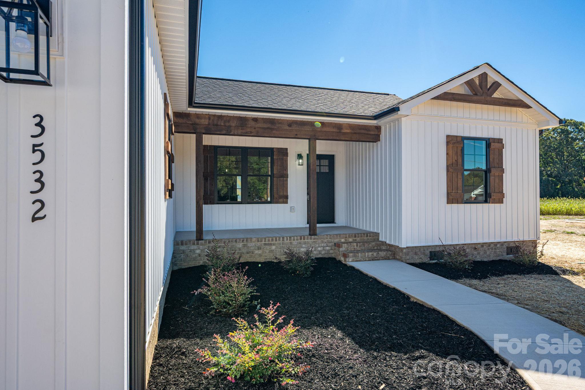 Front Porch - 3532 Fallston Road, Shelby