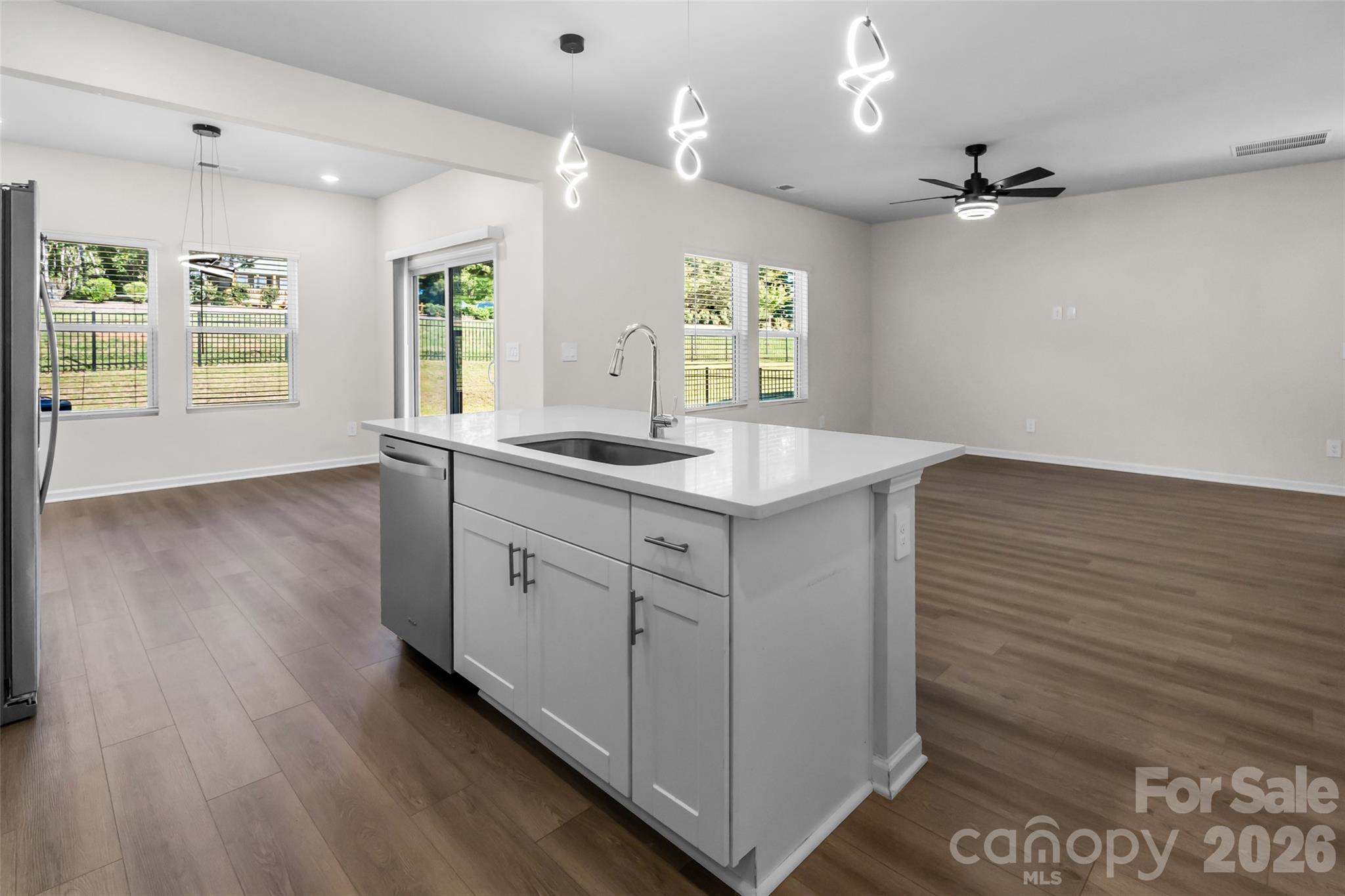 Single Family Residence at 380 Olympia Way, York, photo 13 of 43