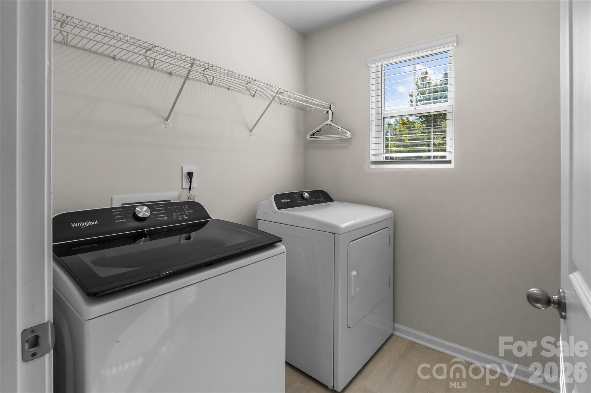 Laundry Room - 380 Olympia Way, York