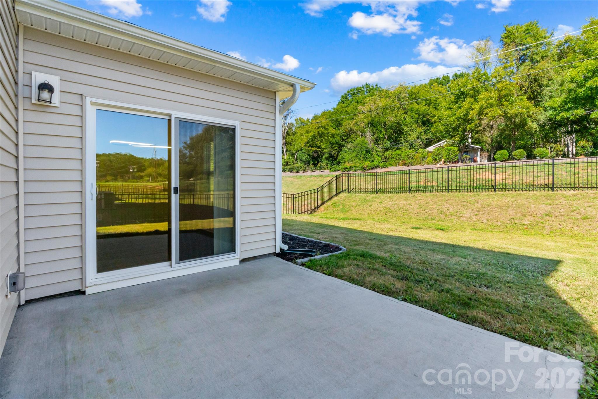 Fenced Back yard with Patio - 380 Olympia Way, York