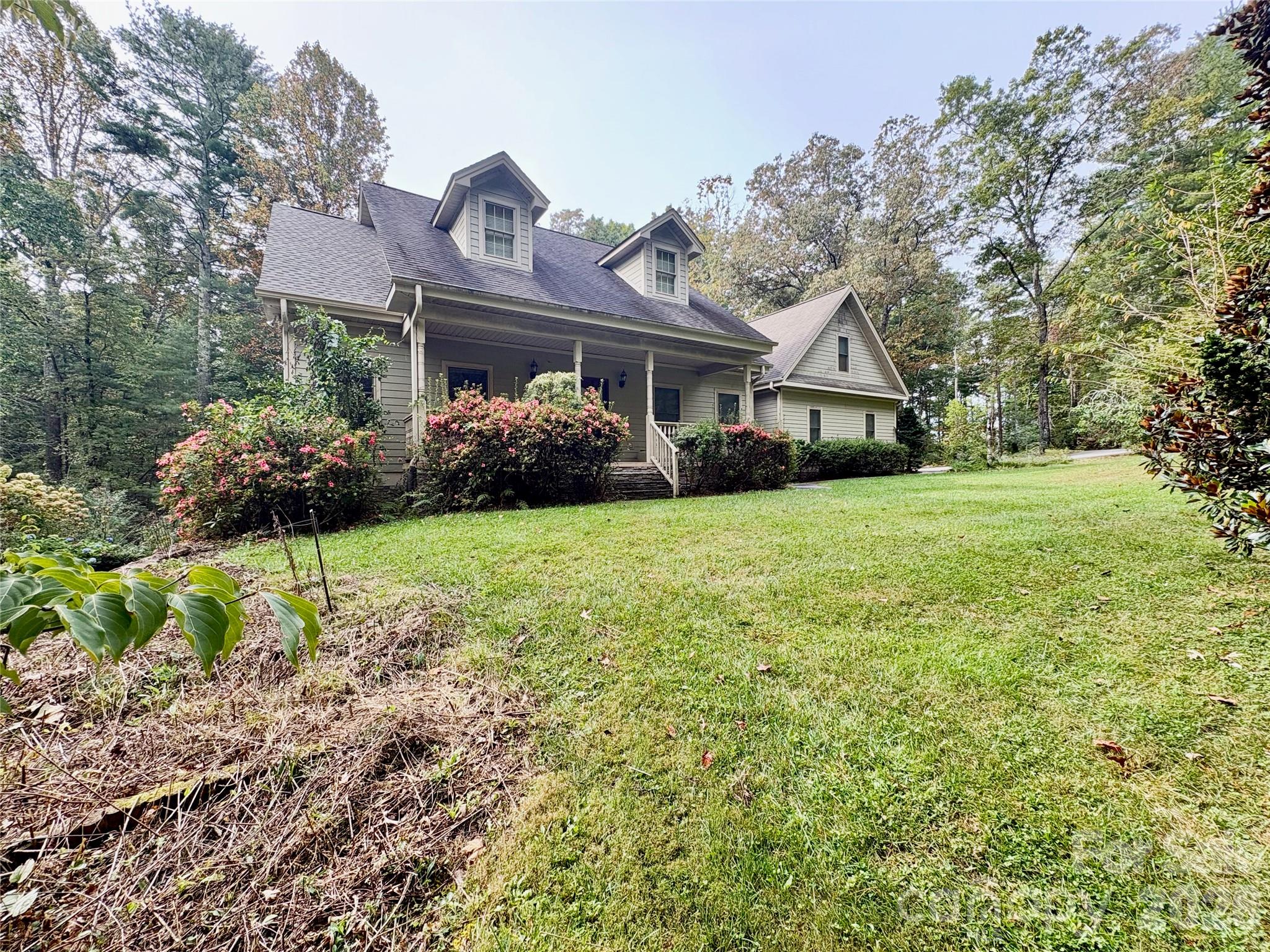 Single Family Residence at 502 Pace Road, Hendersonville, photo 37 of 40