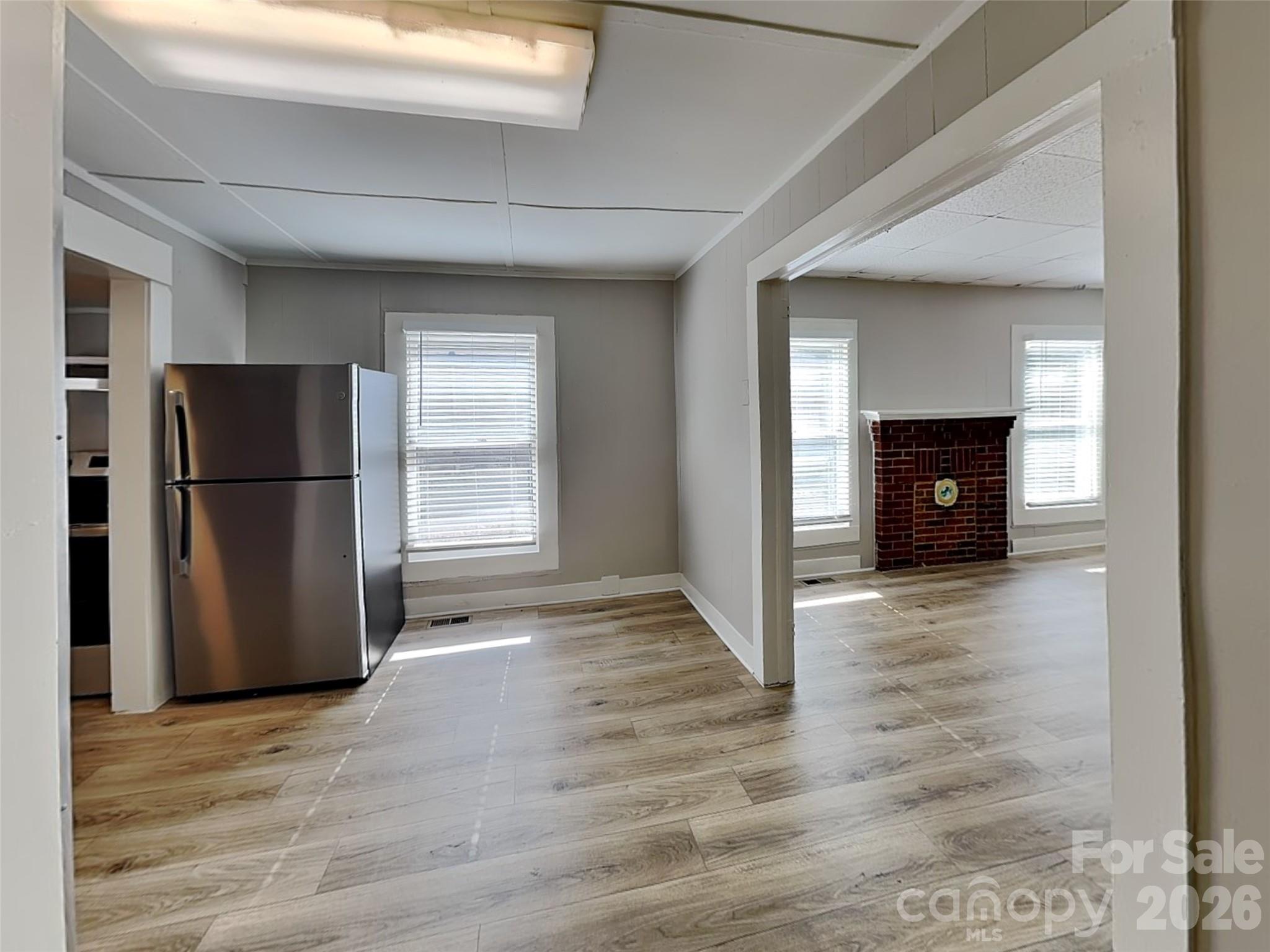Single Family Residence at 404 E Mills Avenue, Mooresville, photo 6 of 20