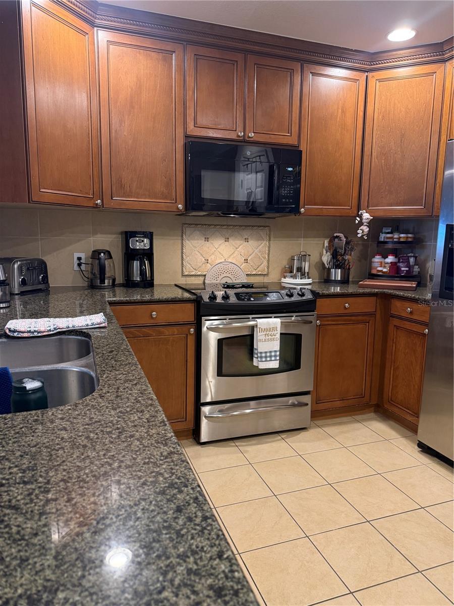 Condominium at 1100 SUNSET VIEW CIR S #304, KISSIMMEE, photo 14 of 57