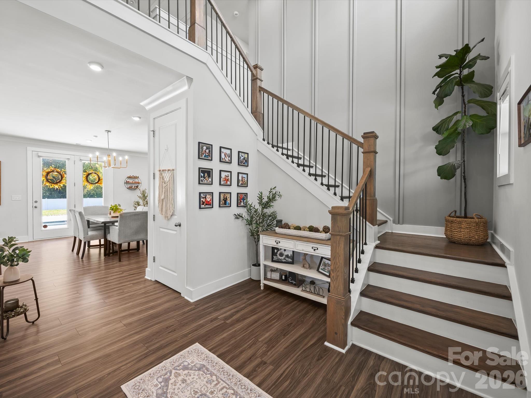 Front entry way - 1305 Coppergate Drive, Salisbury