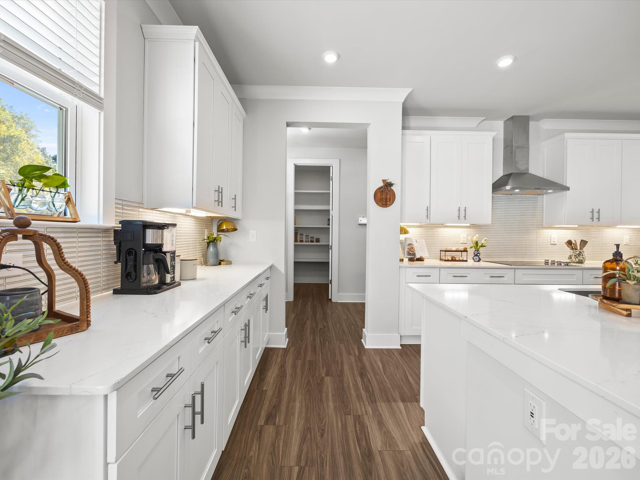 Tons of counter and cabinet space - 1305 Coppergate Drive, Salisbury