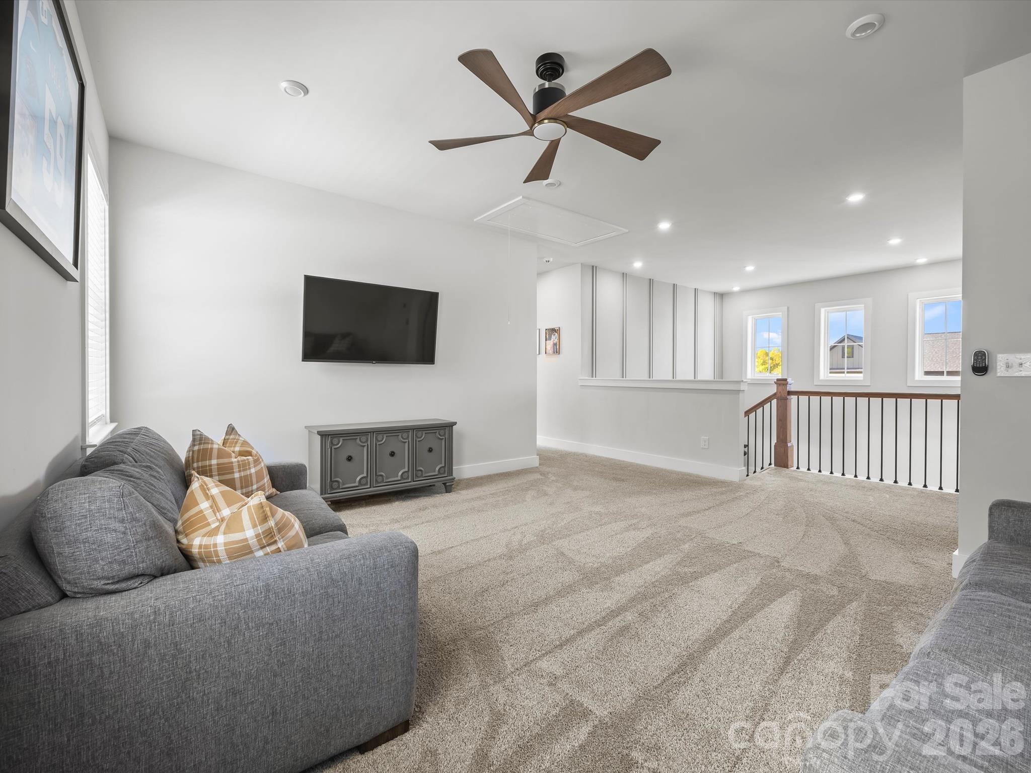 Large loft at top of stairs - 1305 Coppergate Drive, Salisbury
