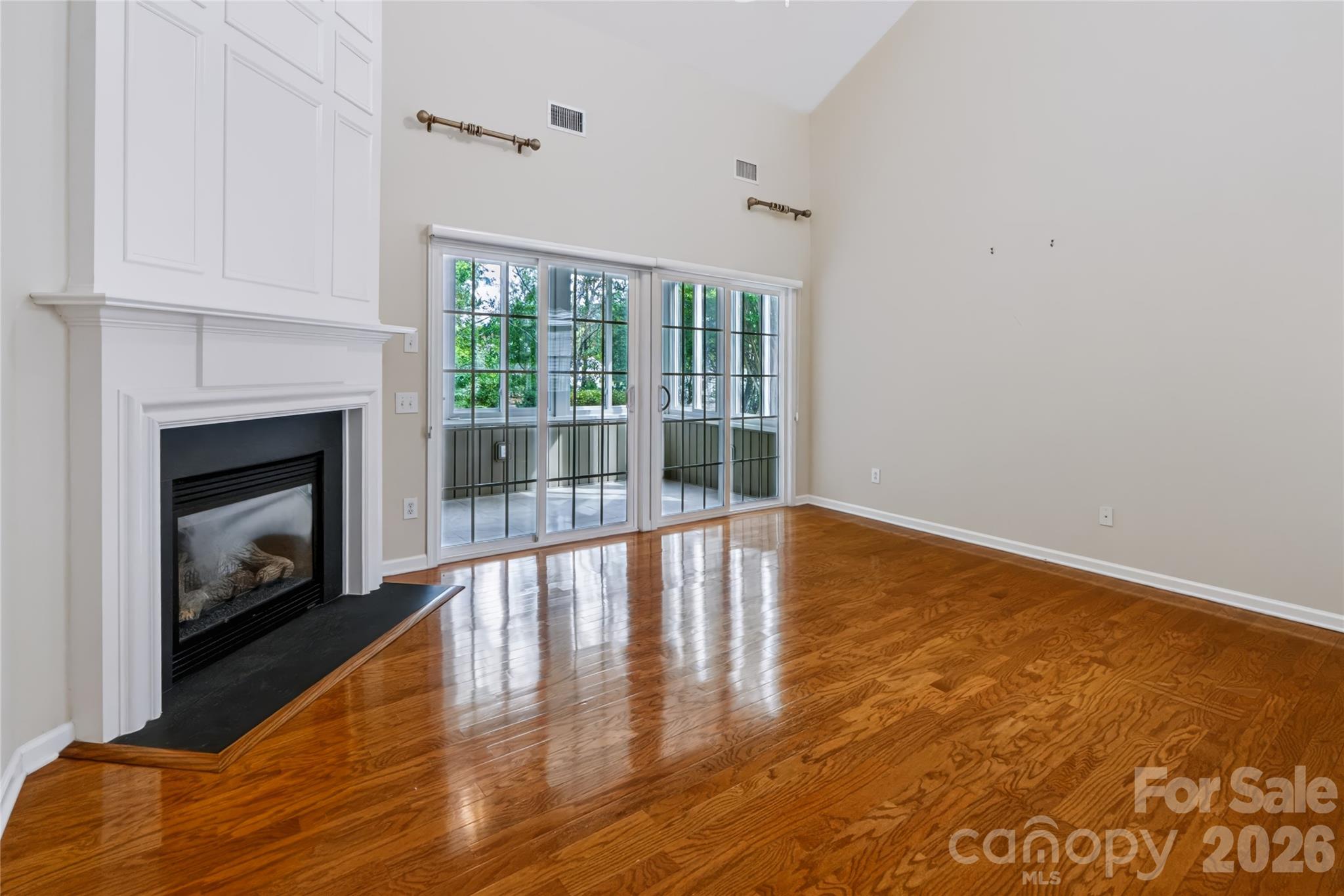 Single Family Residence at 9150 Beaver Brook Way, Charlotte, photo 11 of 31