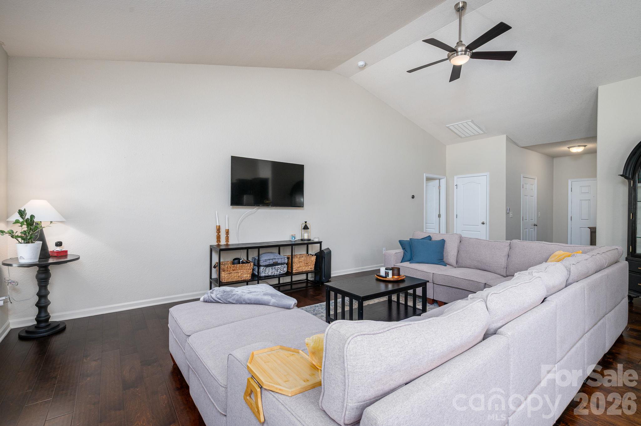 Single Family Residence at 9012 Avery Meadows Drive, Charlotte, photo 9 of 30