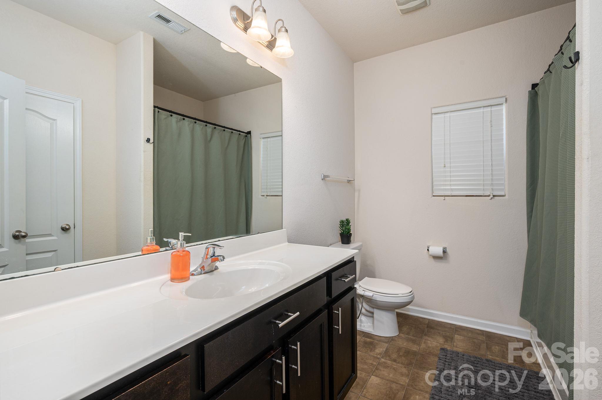 Single Family Residence at 9012 Avery Meadows Drive, Charlotte, photo 15 of 30