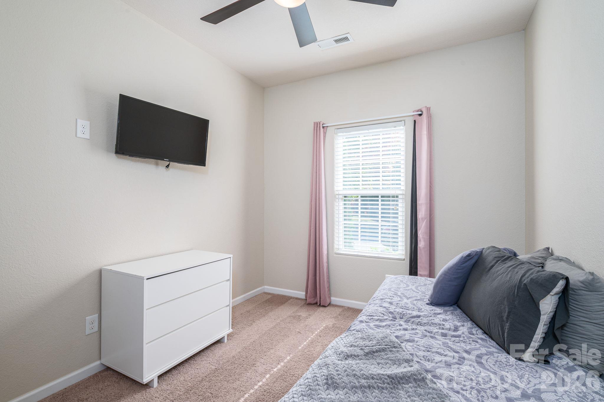 Single Family Residence at 9012 Avery Meadows Drive, Charlotte, photo 18 of 30