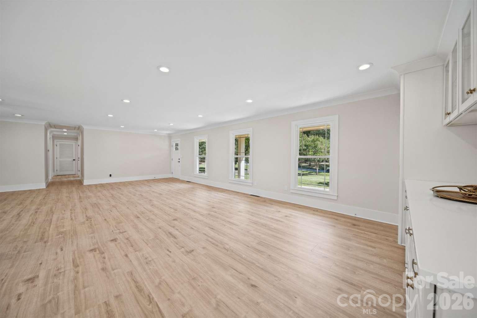 Single Family Residence at 7301 Pine Lake Lane, Mint Hill, photo 18 of 44