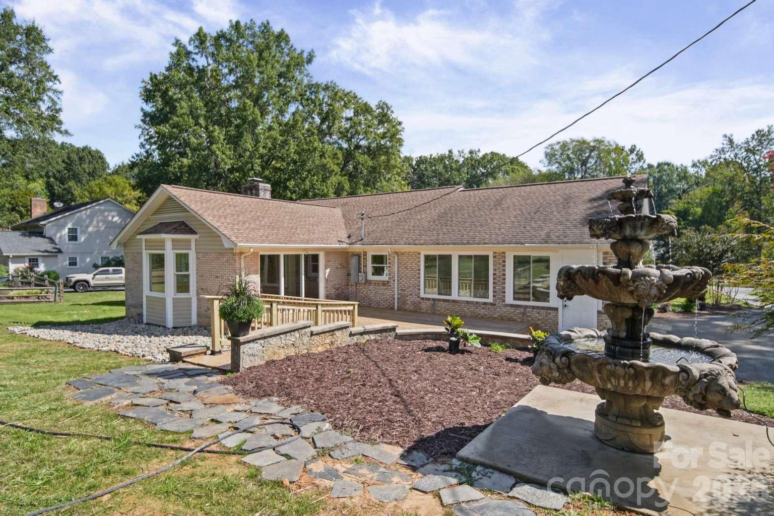 Single Family Residence at 7301 Pine Lake Lane, Mint Hill, photo 41 of 44