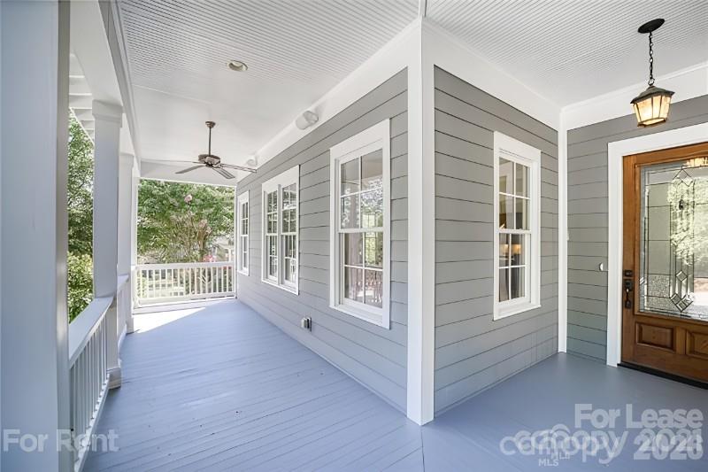 Single Family Residence at 10116 Roosevelt Drive, Huntersville, photo 2 of 23