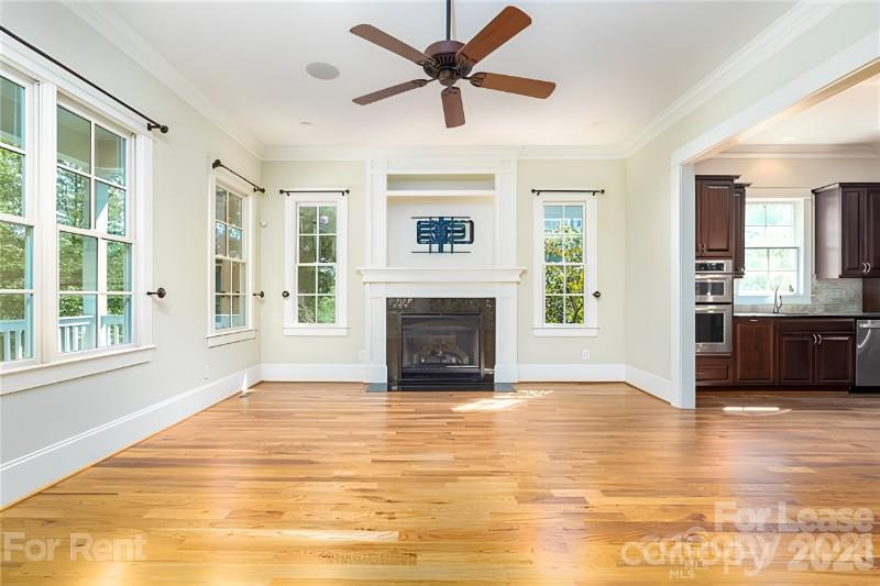 Single Family Residence at 10116 Roosevelt Drive, Huntersville, photo 5 of 23