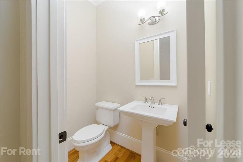 Single Family Residence at 10116 Roosevelt Drive, Huntersville, photo 11 of 23