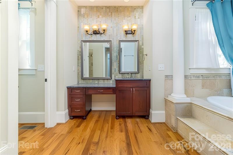 Single Family Residence at 10116 Roosevelt Drive, Huntersville, photo 13 of 23