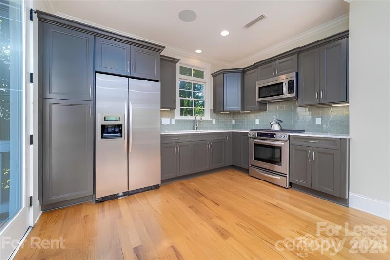 Single Family Residence at 10116 Roosevelt Drive, Huntersville, photo 22 of 23