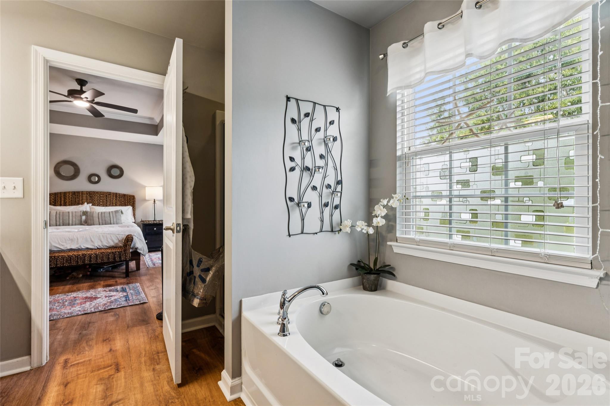Primary suite bath with garden tub - 9506 Birkwood Court, Charlotte