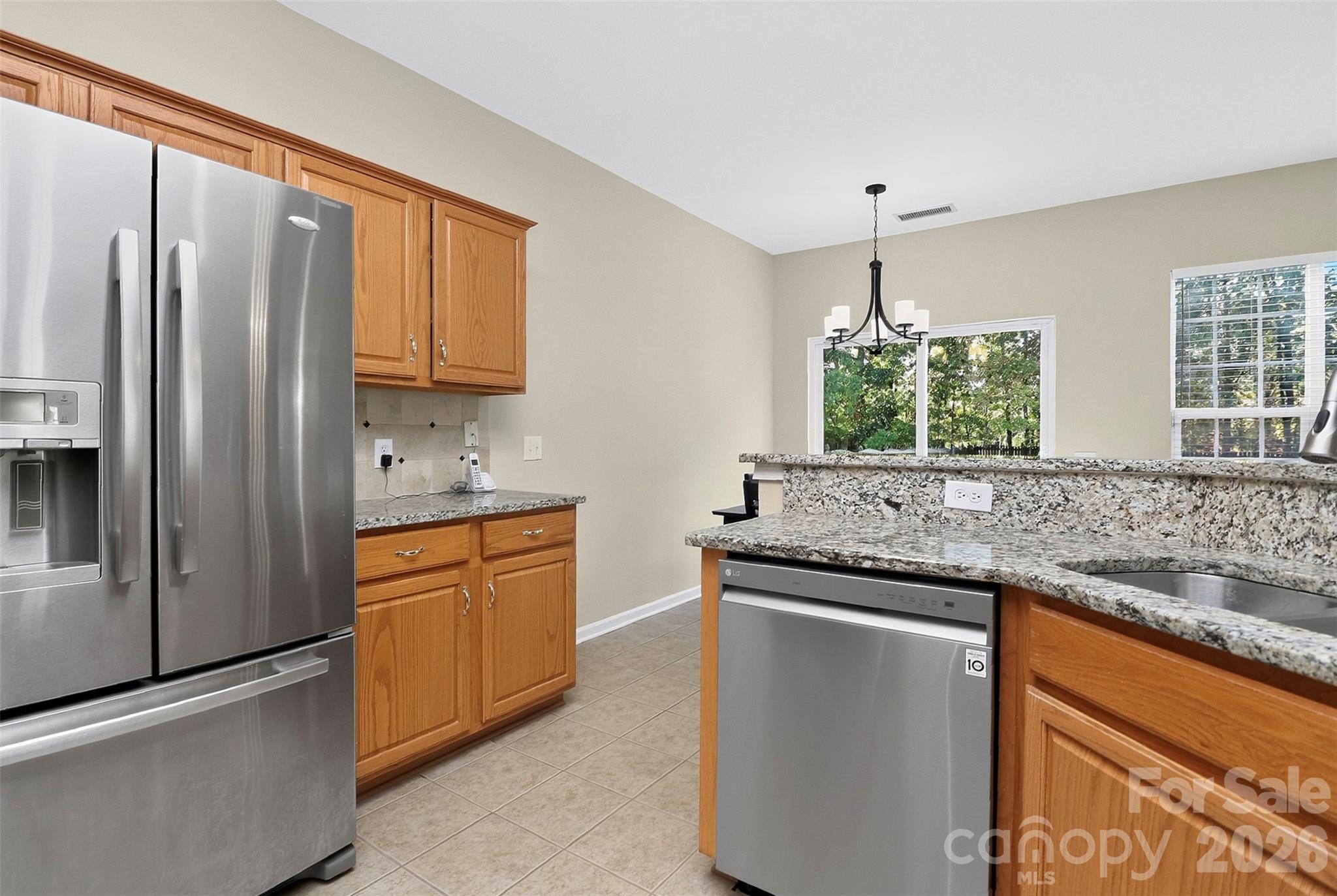 Single Family Residence at 6617 Haddonfield Place, Charlotte, photo 6 of 25