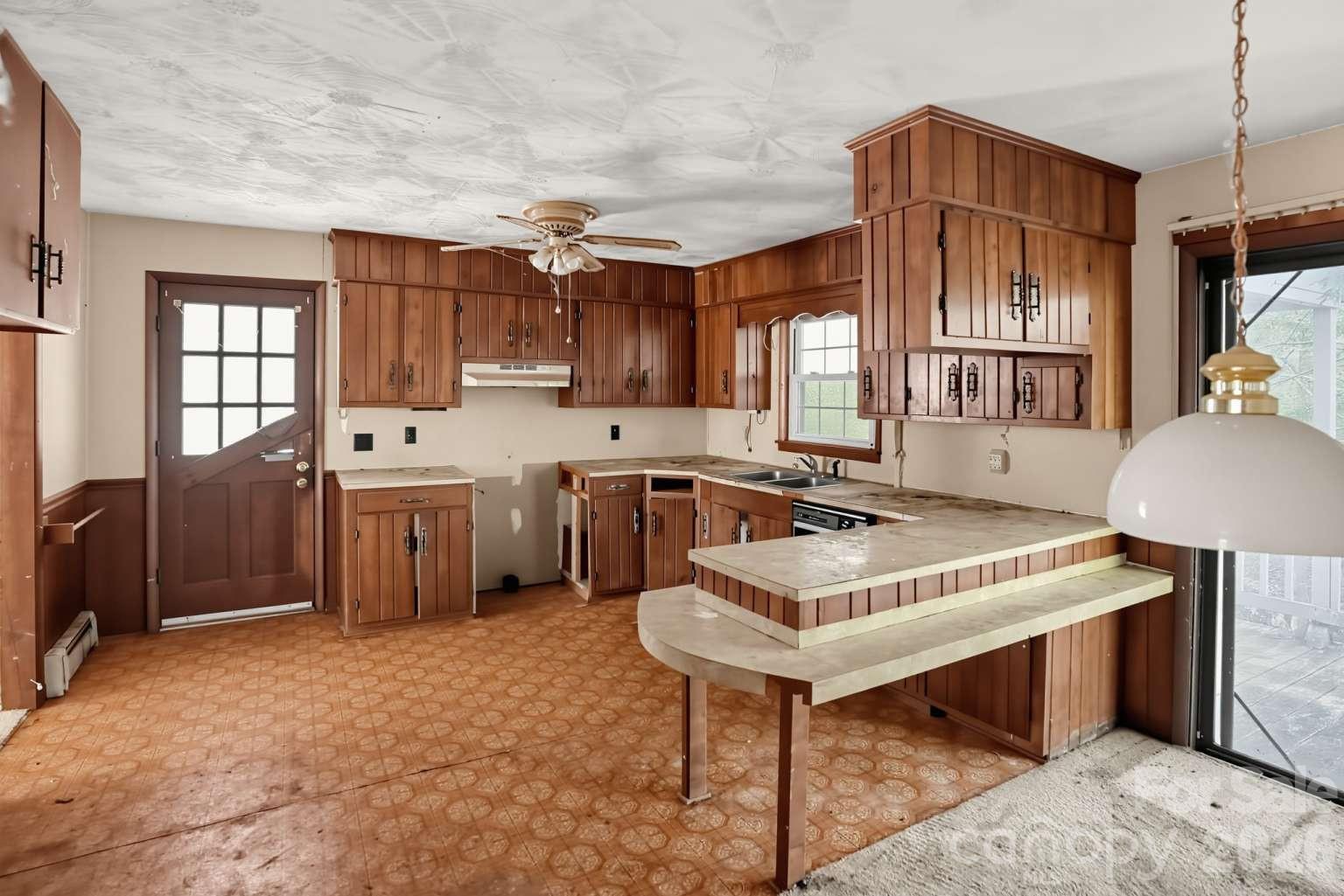 Single Family Residence at 2131 Deep Ford Road, Lansing, photo 18 of 25