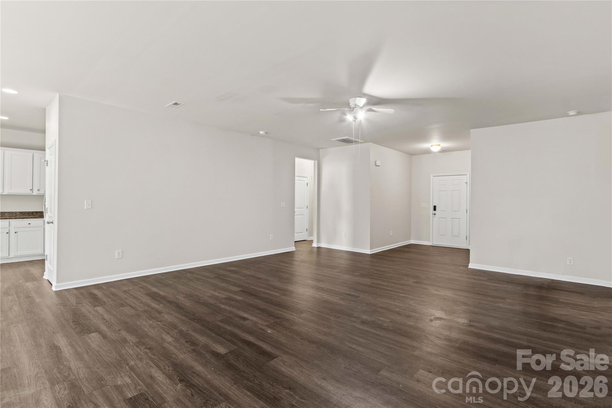 Single Family Residence at 133 Sandtrap Drive, Statesville, photo 6 of 38