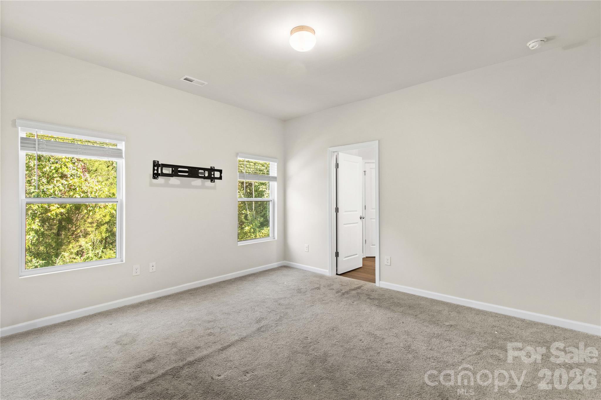 Single Family Residence at 133 Sandtrap Drive, Statesville, photo 17 of 38