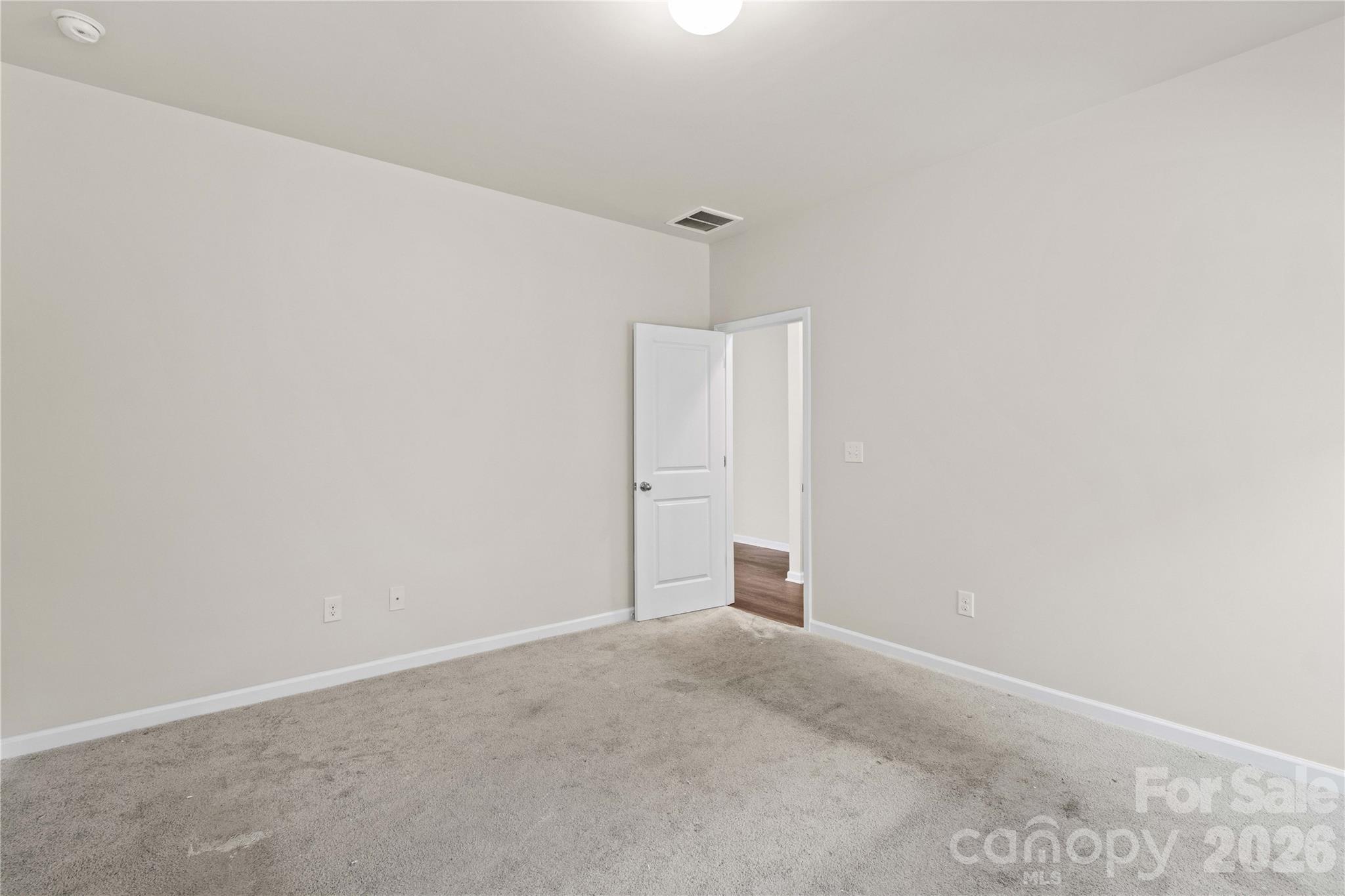 Single Family Residence at 133 Sandtrap Drive, Statesville, photo 18 of 38
