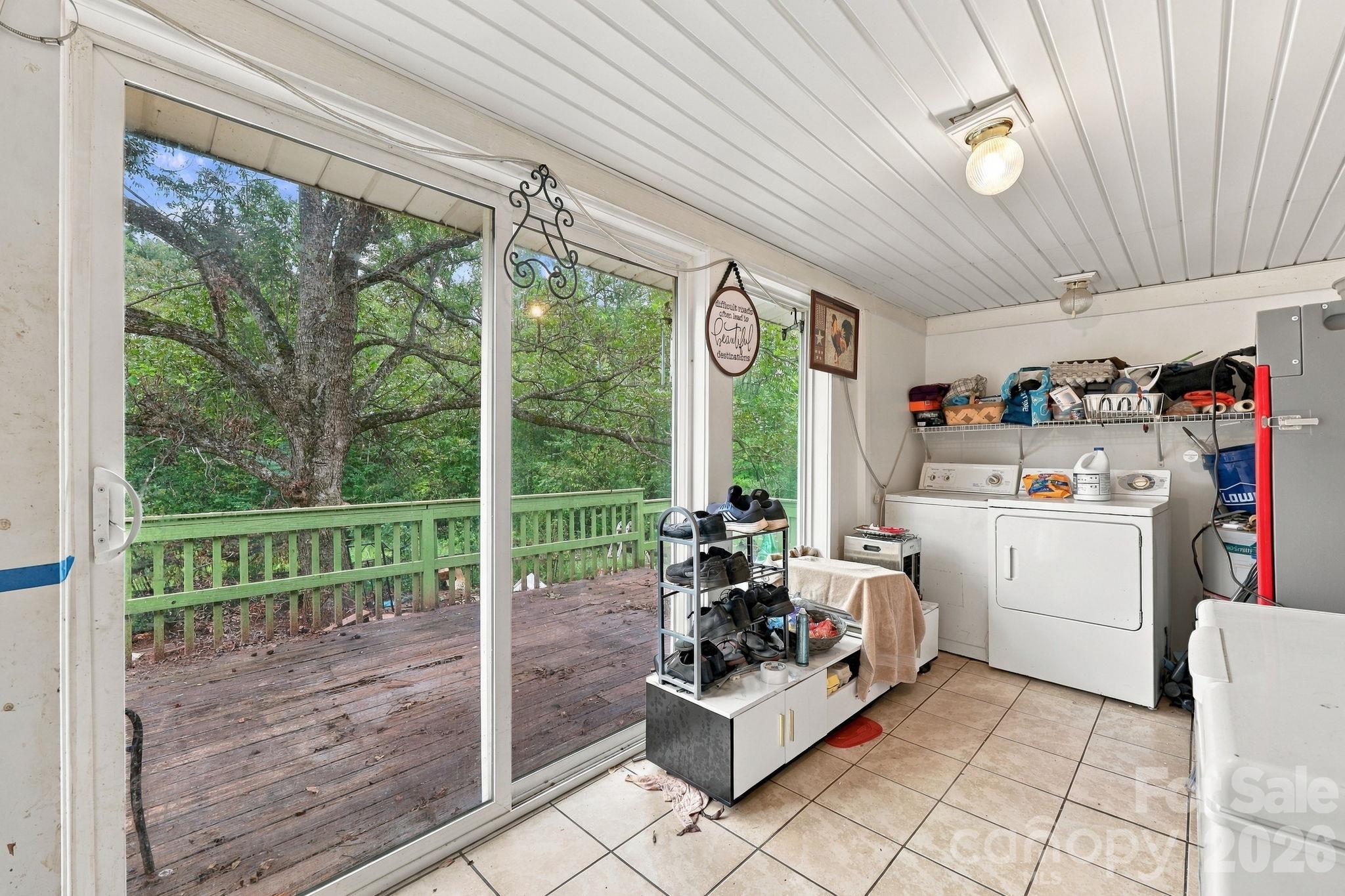 Single Family Residence at 250 Circus Trail, Forest City, photo 20 of 43