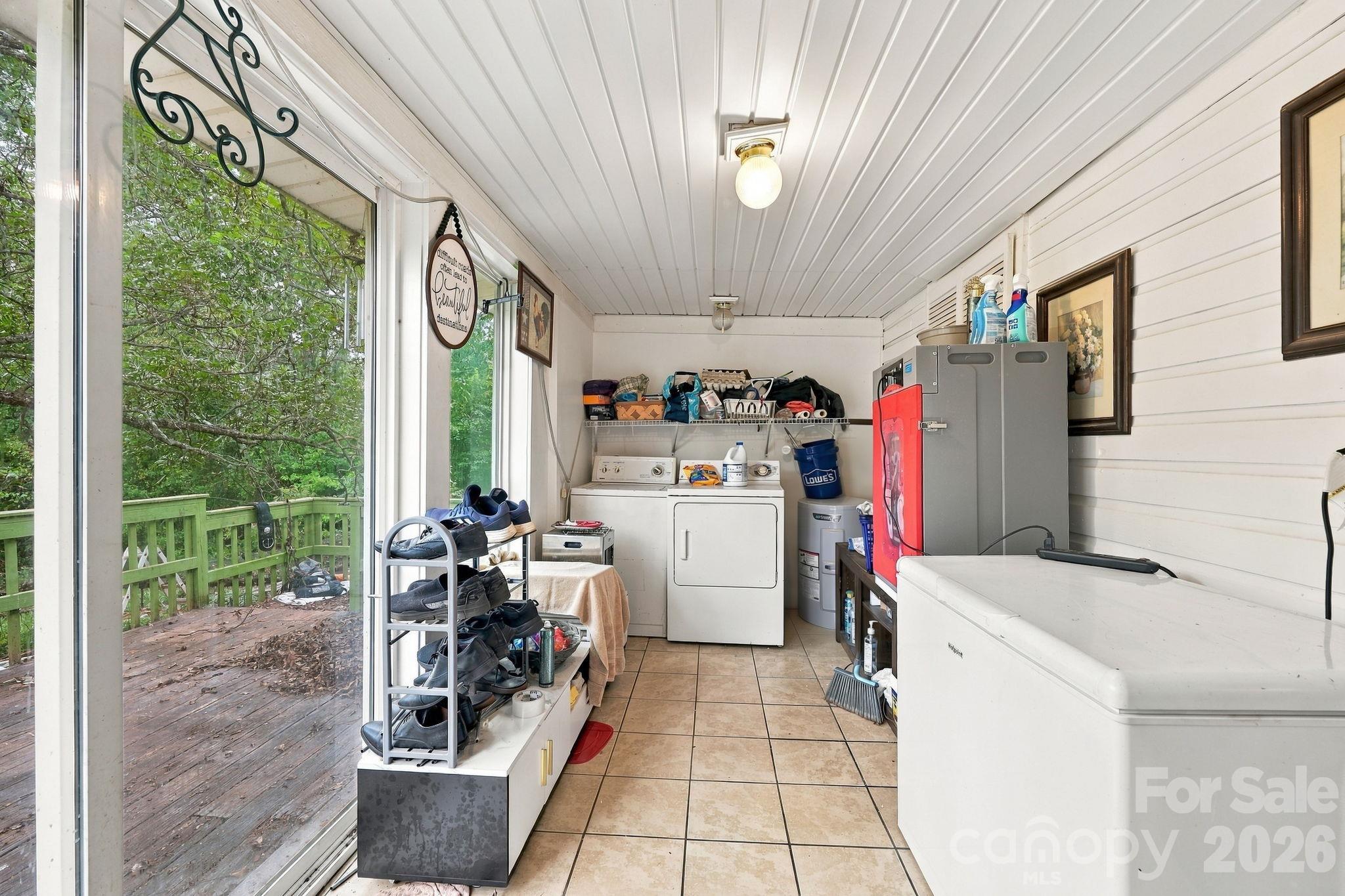 Single Family Residence at 250 Circus Trail, Forest City, photo 21 of 43