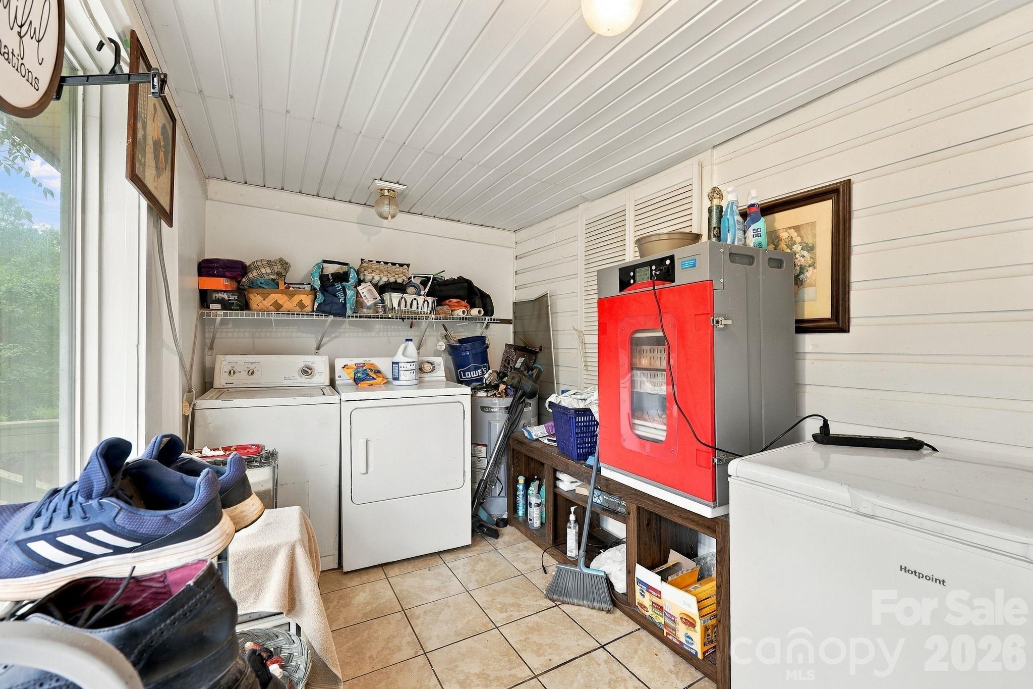 Single Family Residence at 250 Circus Trail, Forest City, photo 22 of 43