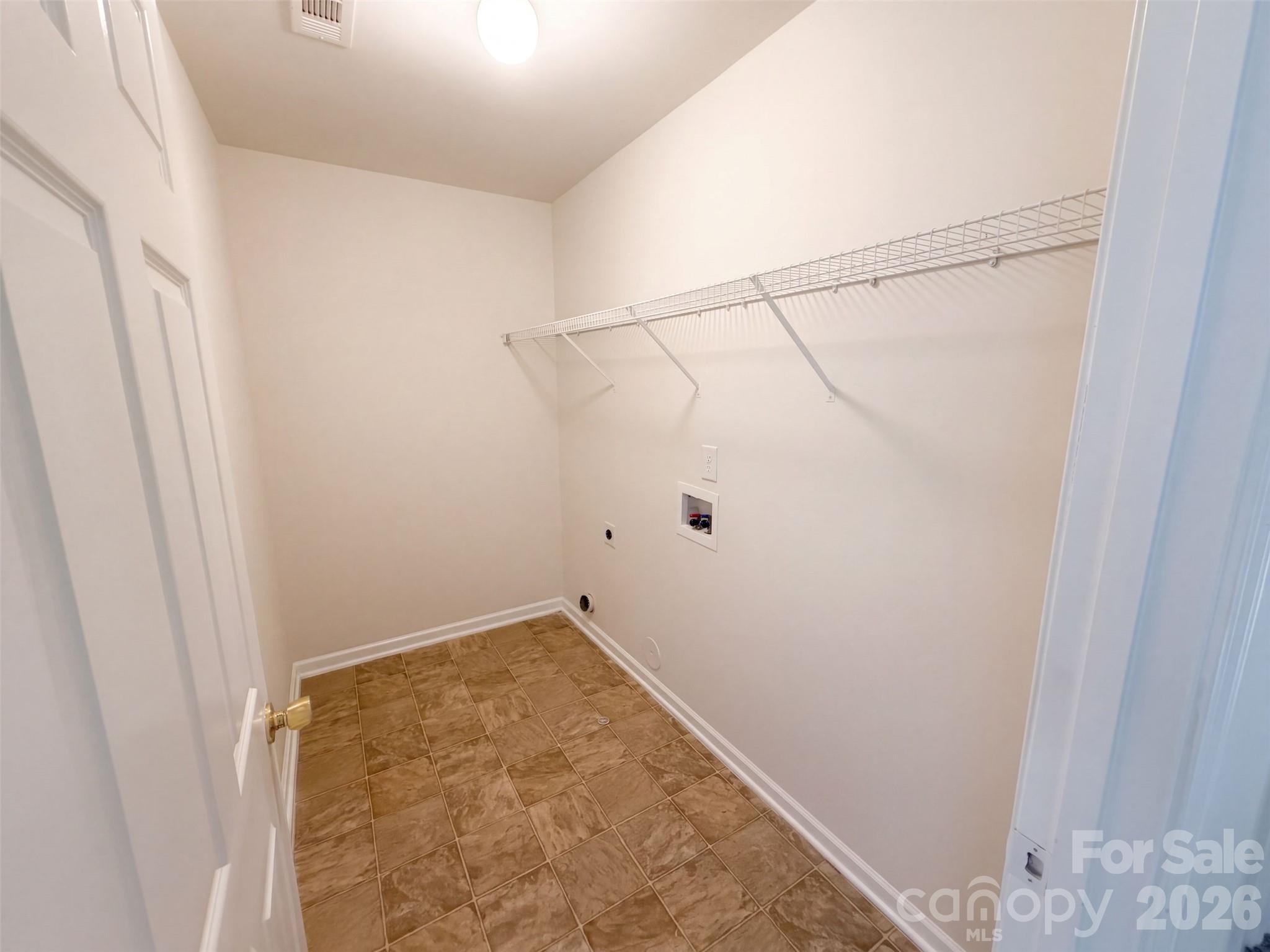 Single Family Residence at 8902 Woodland Hills Road, Charlotte, photo 19 of 20