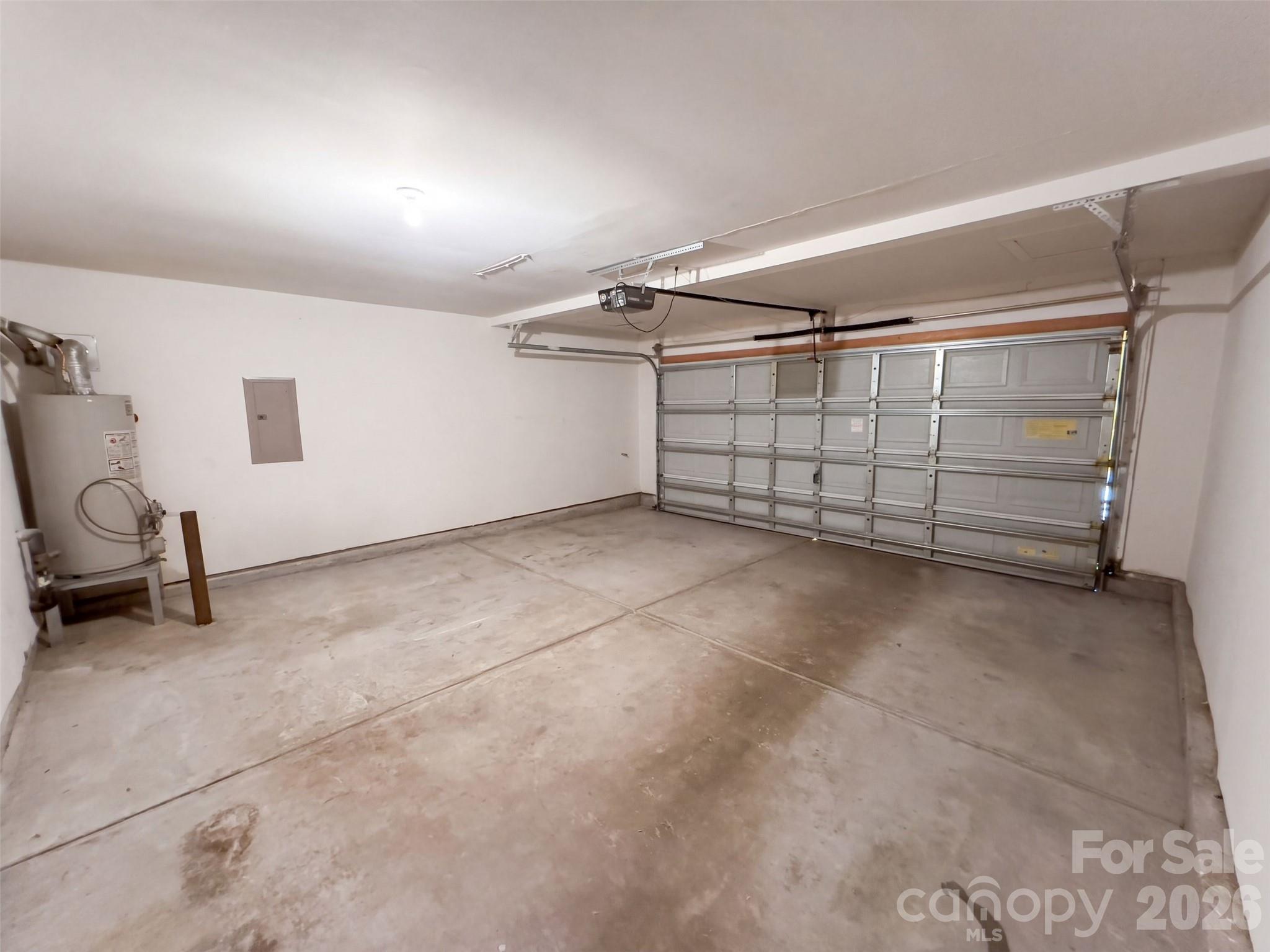 Single Family Residence at 8902 Woodland Hills Road, Charlotte, photo 20 of 20