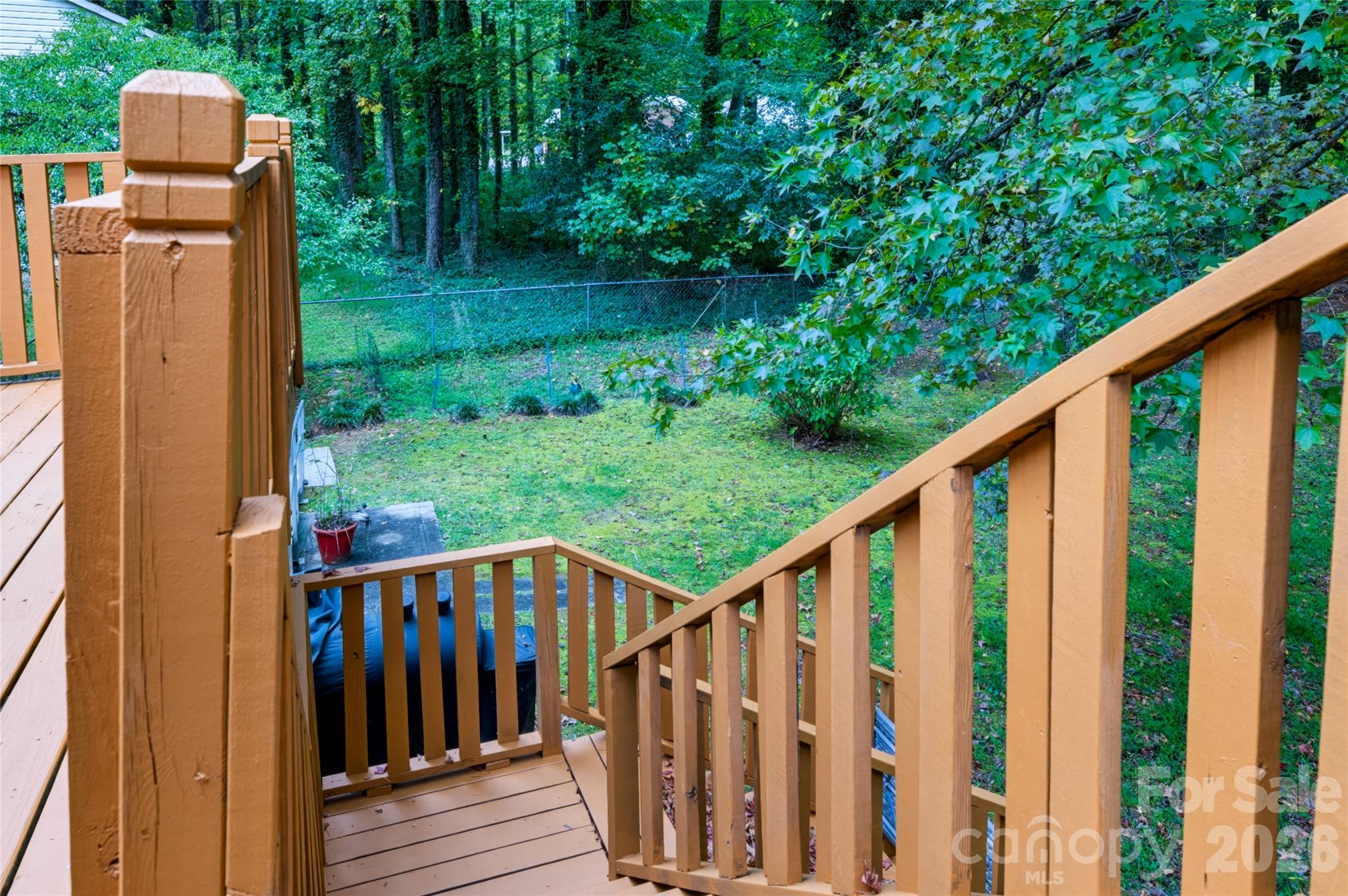 Single Family Residence at 6836 Honey Hurst Lane, Charlotte, photo 2 of 29