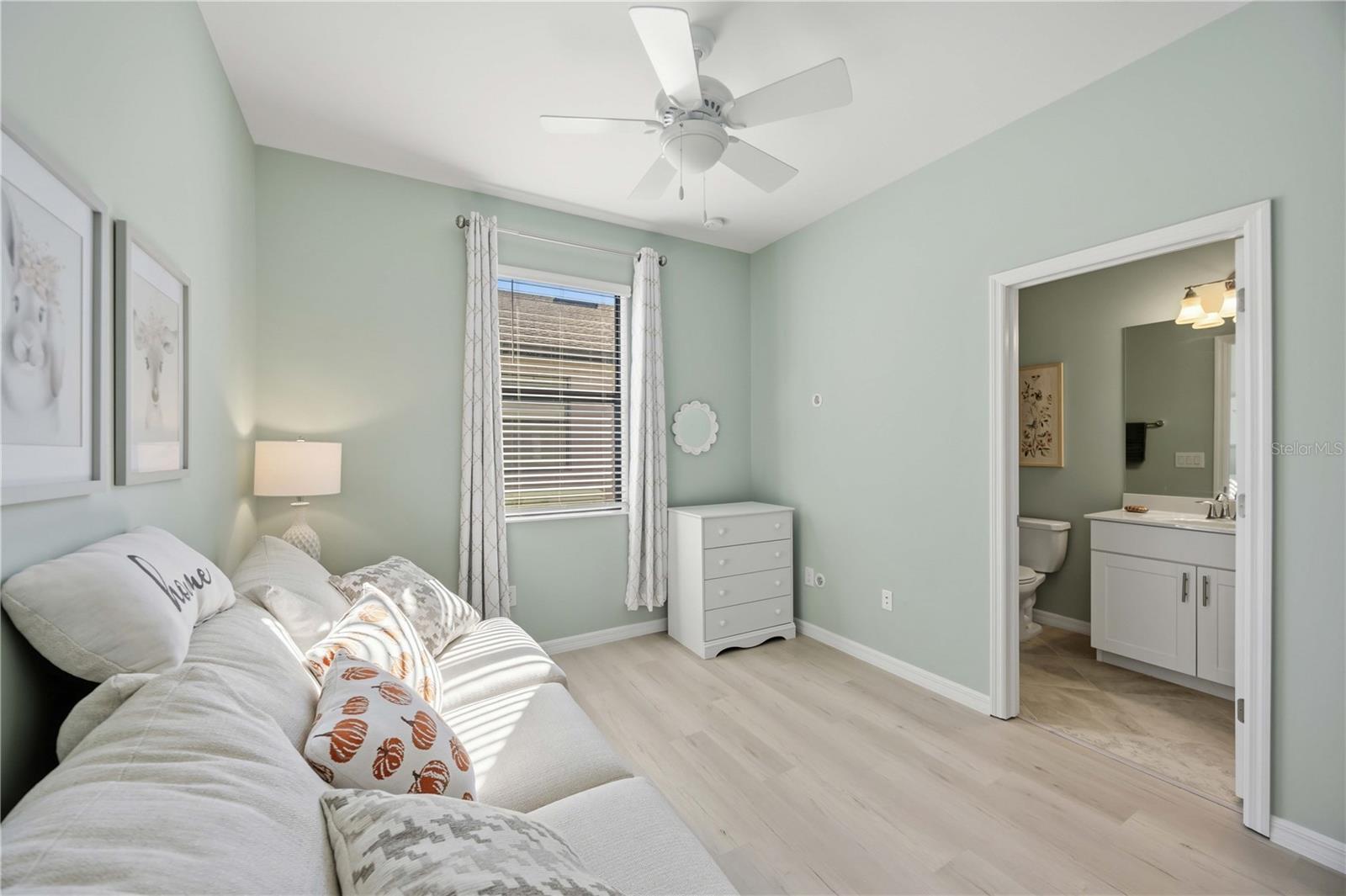 2nd bedroom with ensuite - 15945 HONEY SUCKLE ST, PORT CHARLOTTE