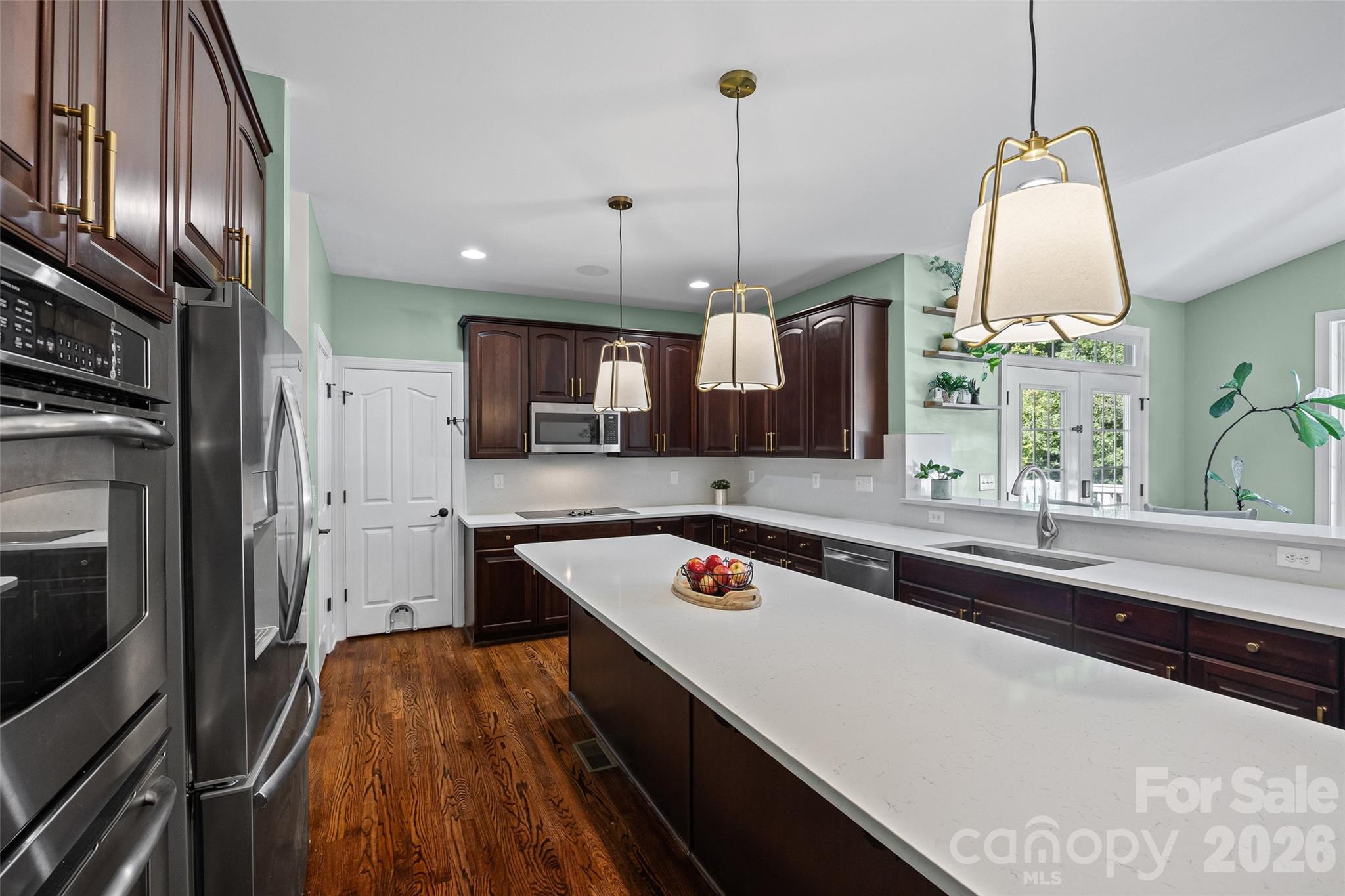 Single Family Residence at 121 Isle Run Drive, Mooresville, photo 13 of 48