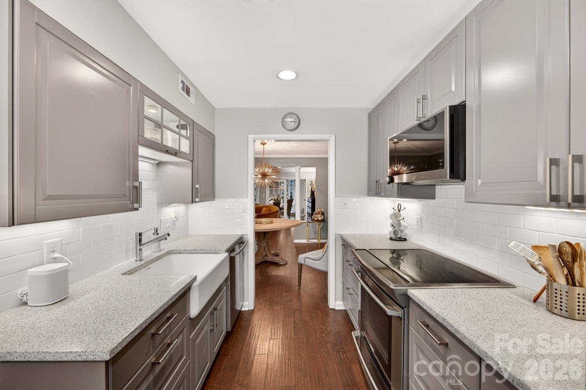 Kitchen - 5807 Sharon Road, Charlotte