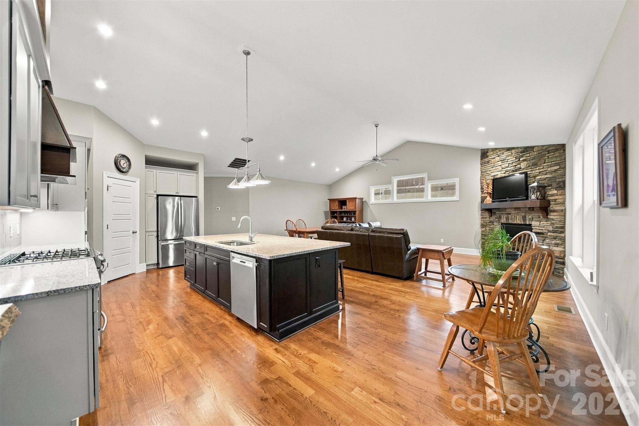 Single Family Residence at 3901 12th Street NE, Hickory, photo 23 of 48