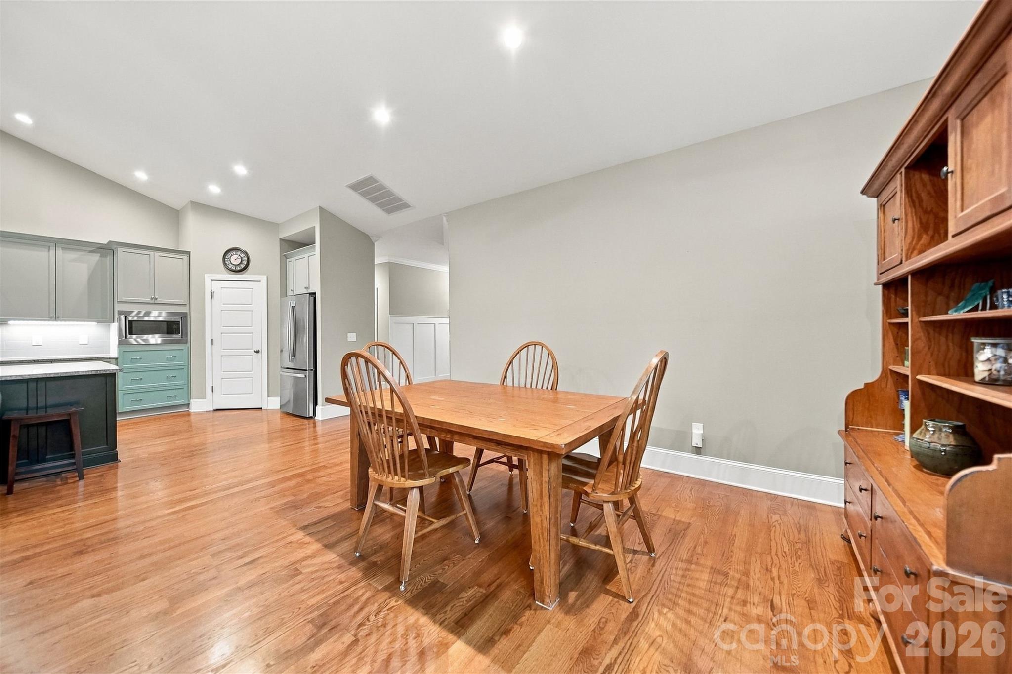 Single Family Residence at 3901 12th Street NE, Hickory, photo 24 of 48